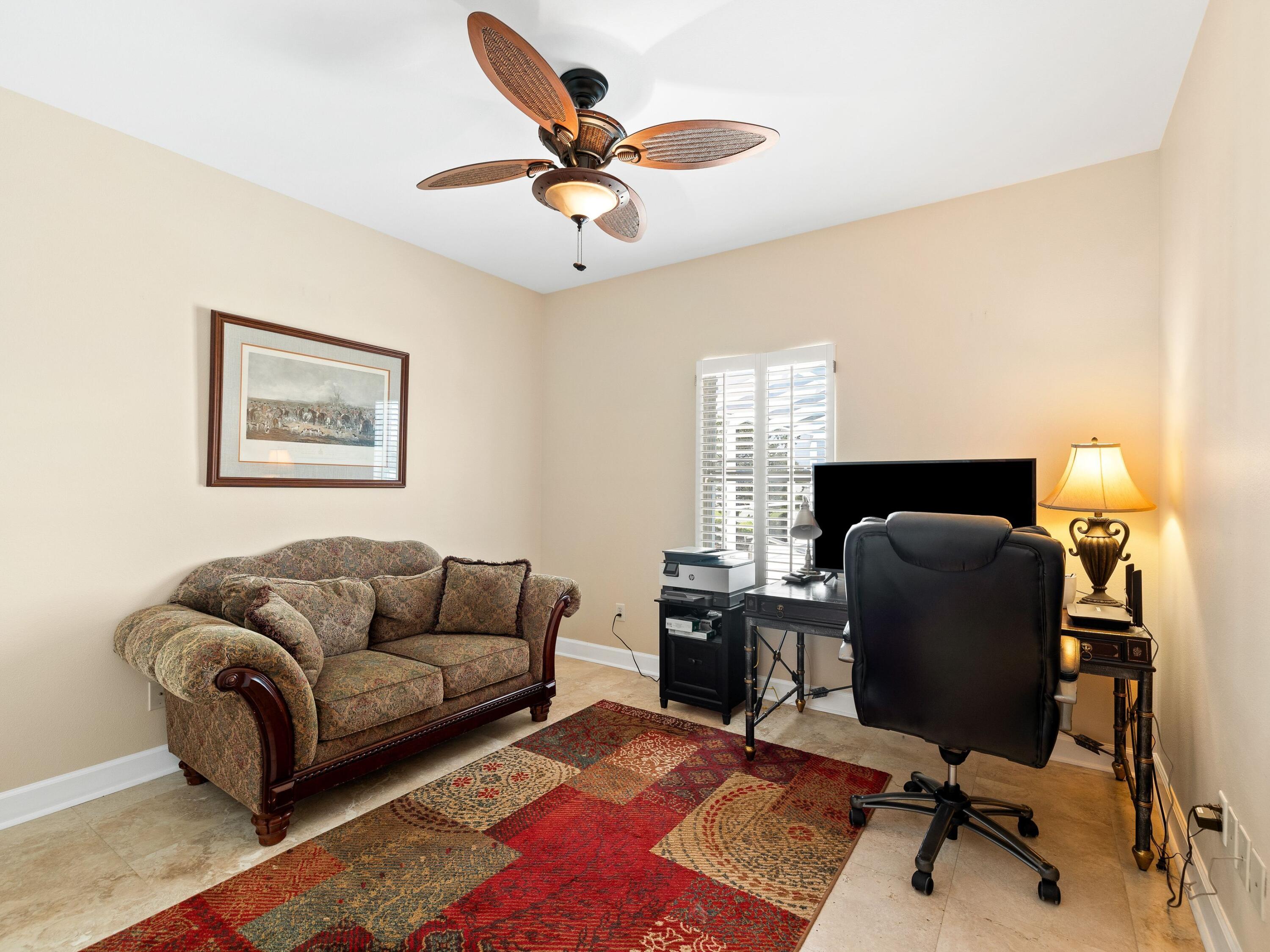 5676 W State Highway 2, DeFuniak Springs