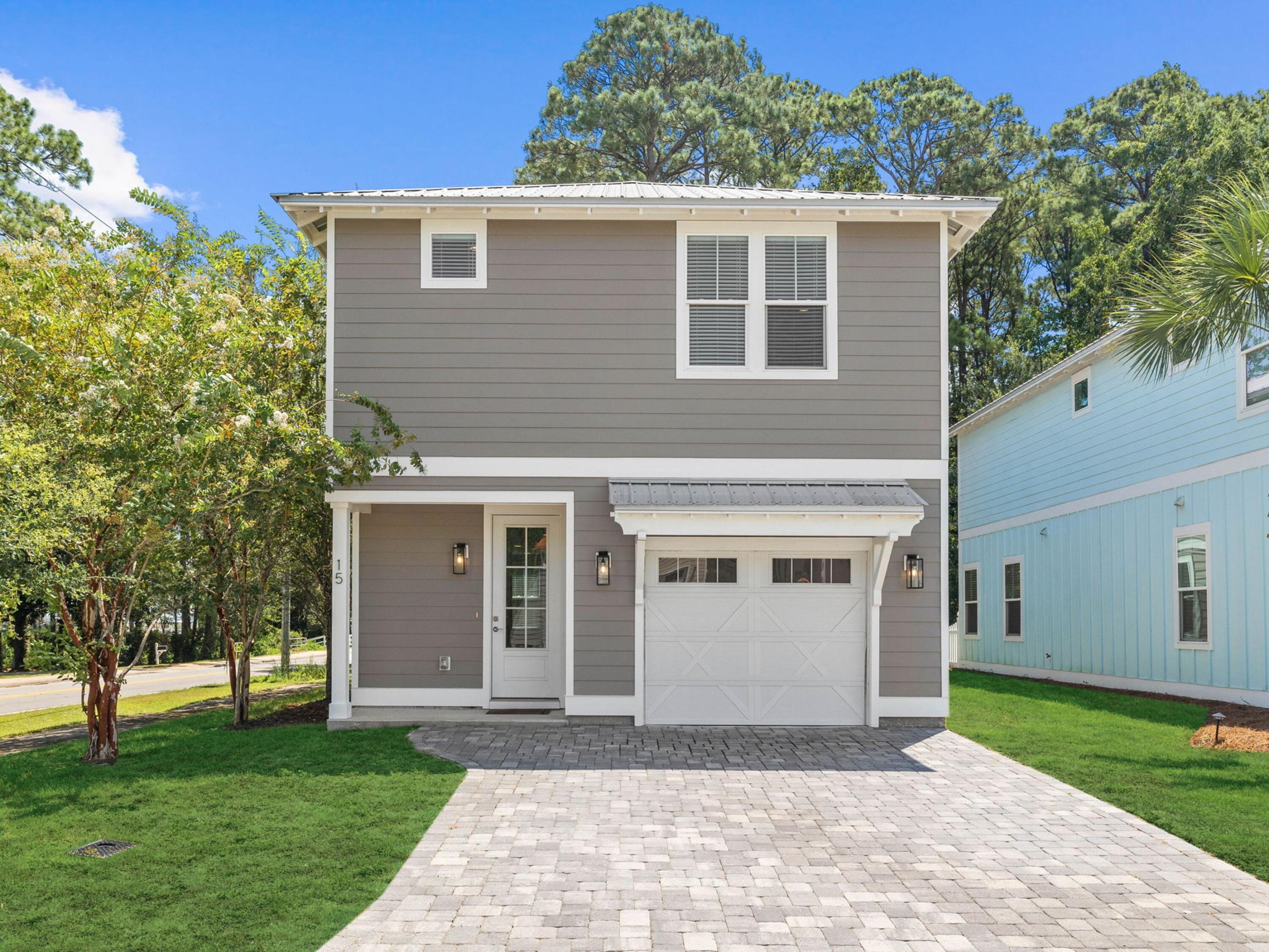 15 Lighthouse Pointe Boulevard