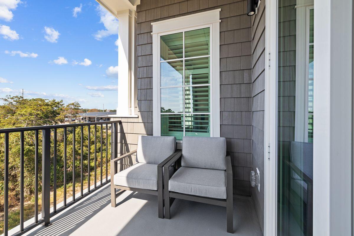 206 Henderson Resort Way, 5102