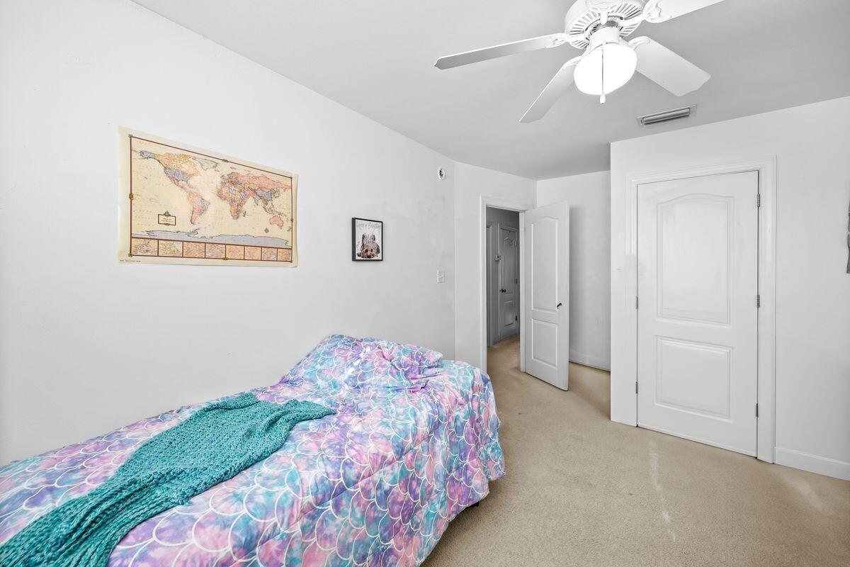 415 Twin Lakes Lane