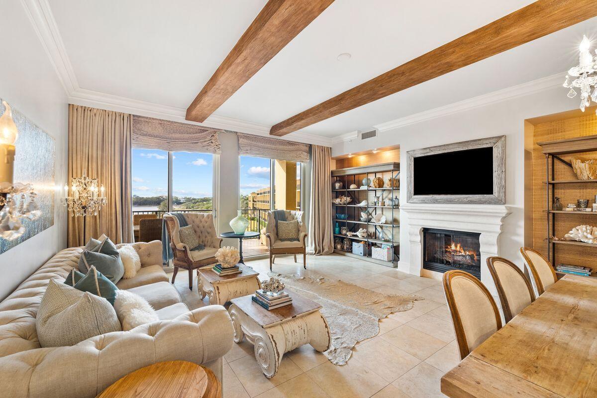 1363 W County Highway 30A 3112