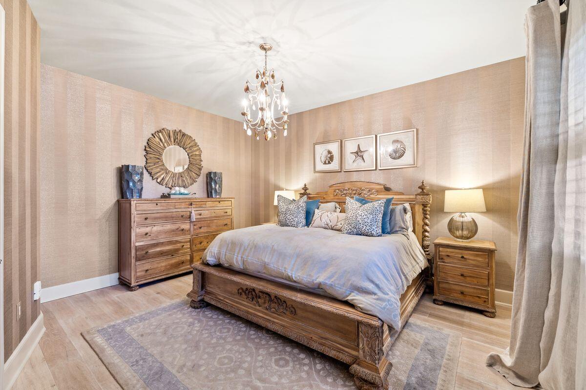 1363 W County Highway 30A 3112