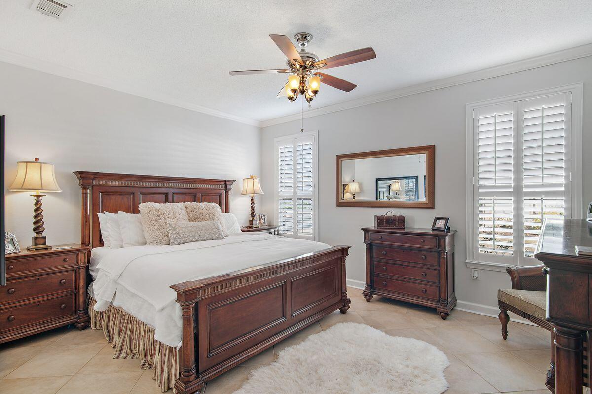 192 Calle Escada, 97A