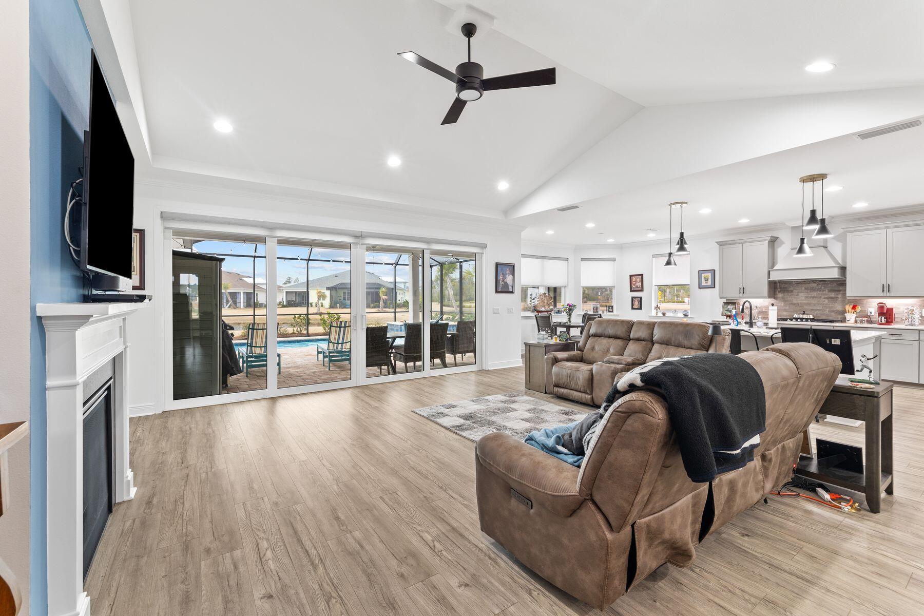 8410 Coral Reef Way