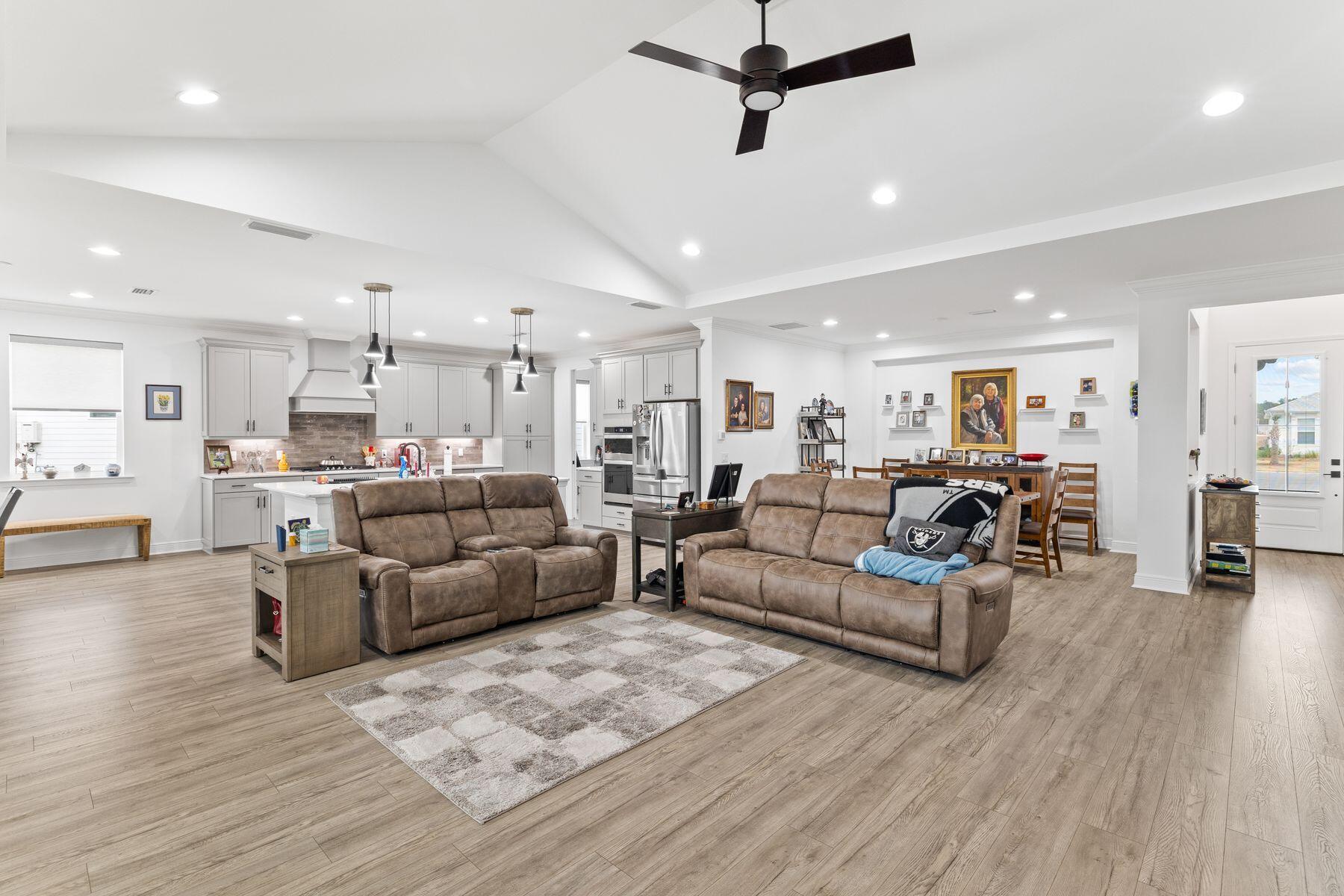 8410 Coral Reef Way
