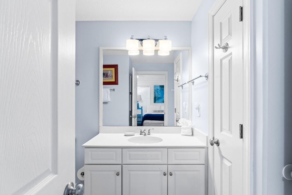 17545 Front Beach Road, 1106