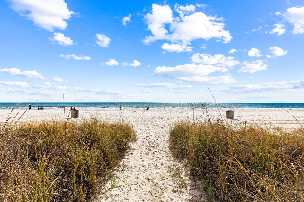 17545 Front Beach Road, 1106