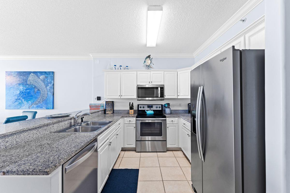 17545 Front Beach Road, 1106