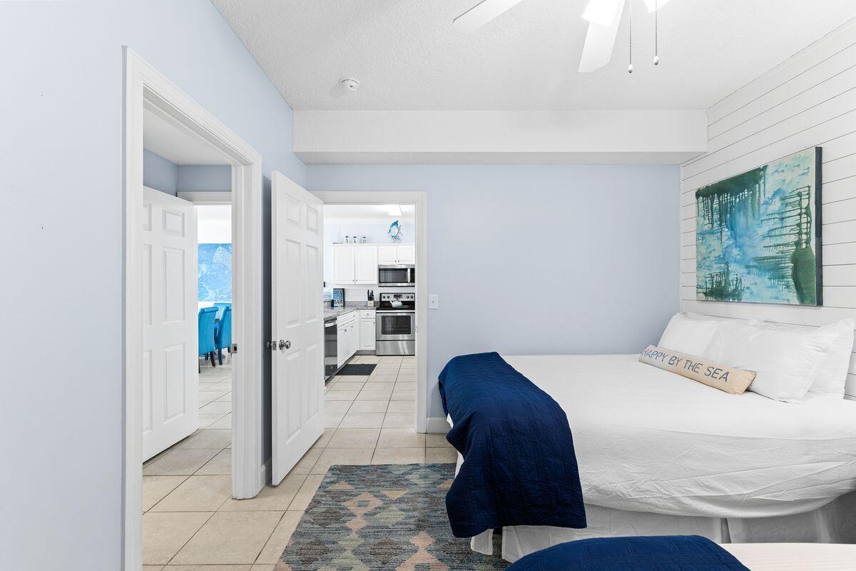 17545 Front Beach Road, 1106