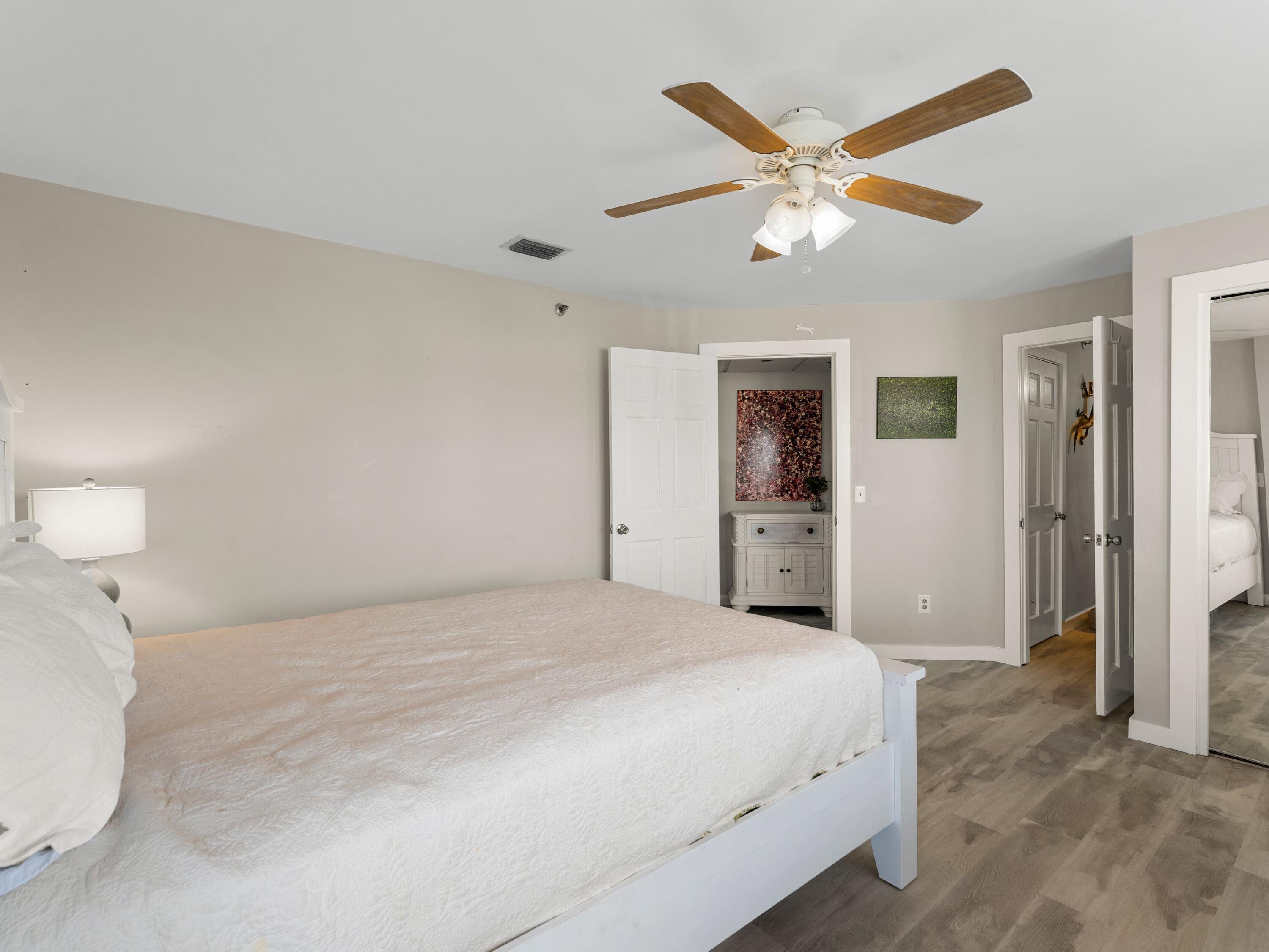 8730 Thomas Drive, 1201A