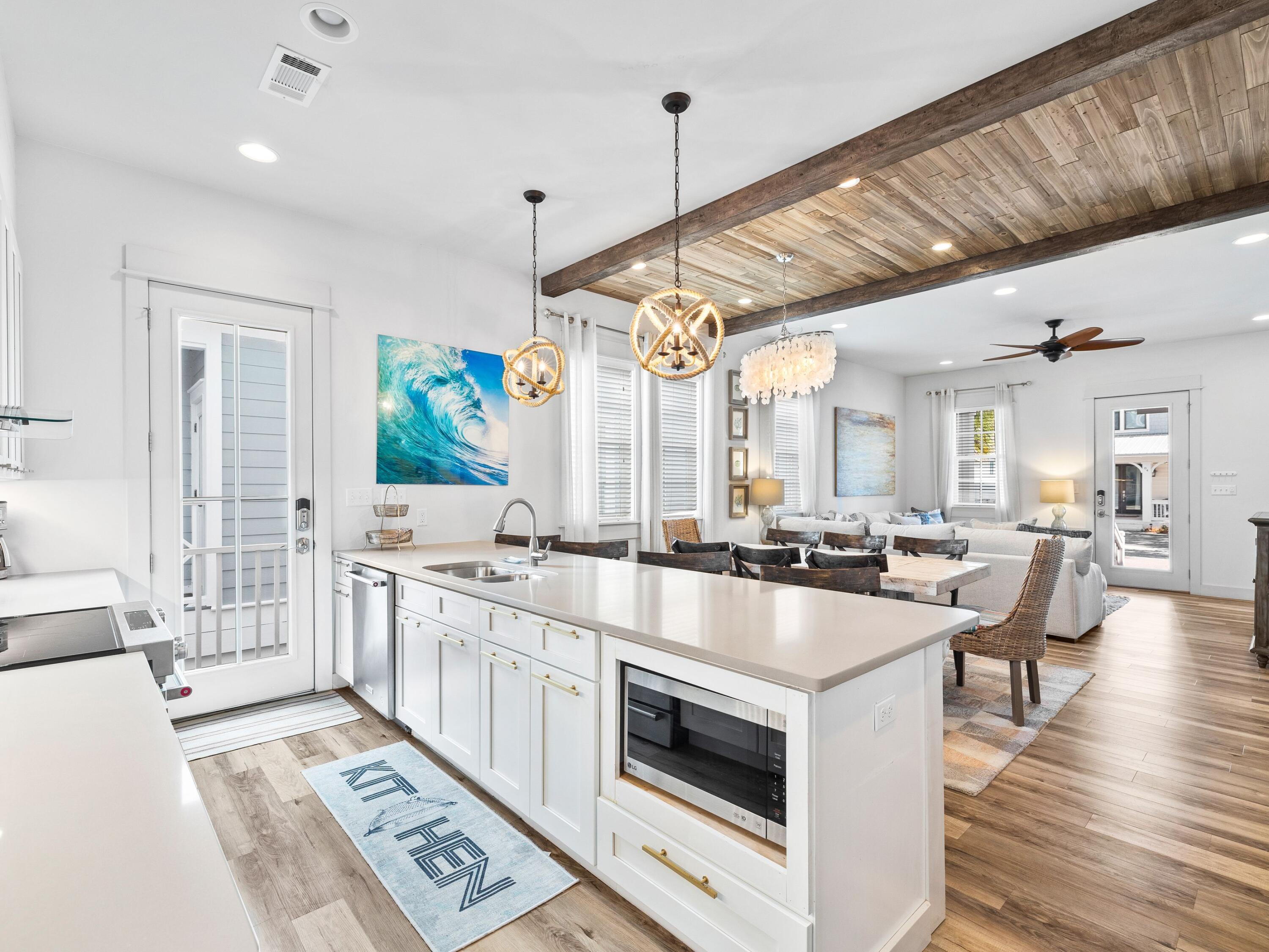 77 W Endless Summer Way