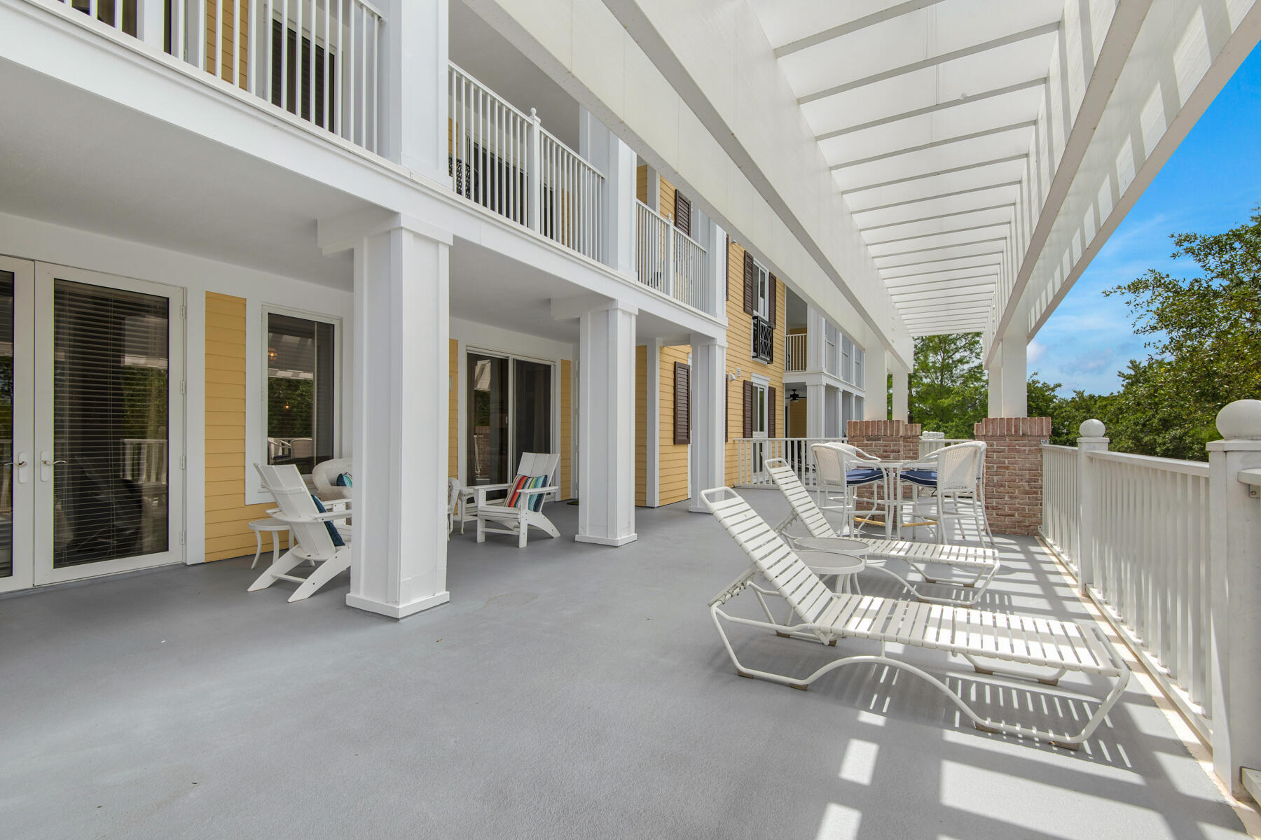 9100 Baytowne Wharf Boulevard, 270/272