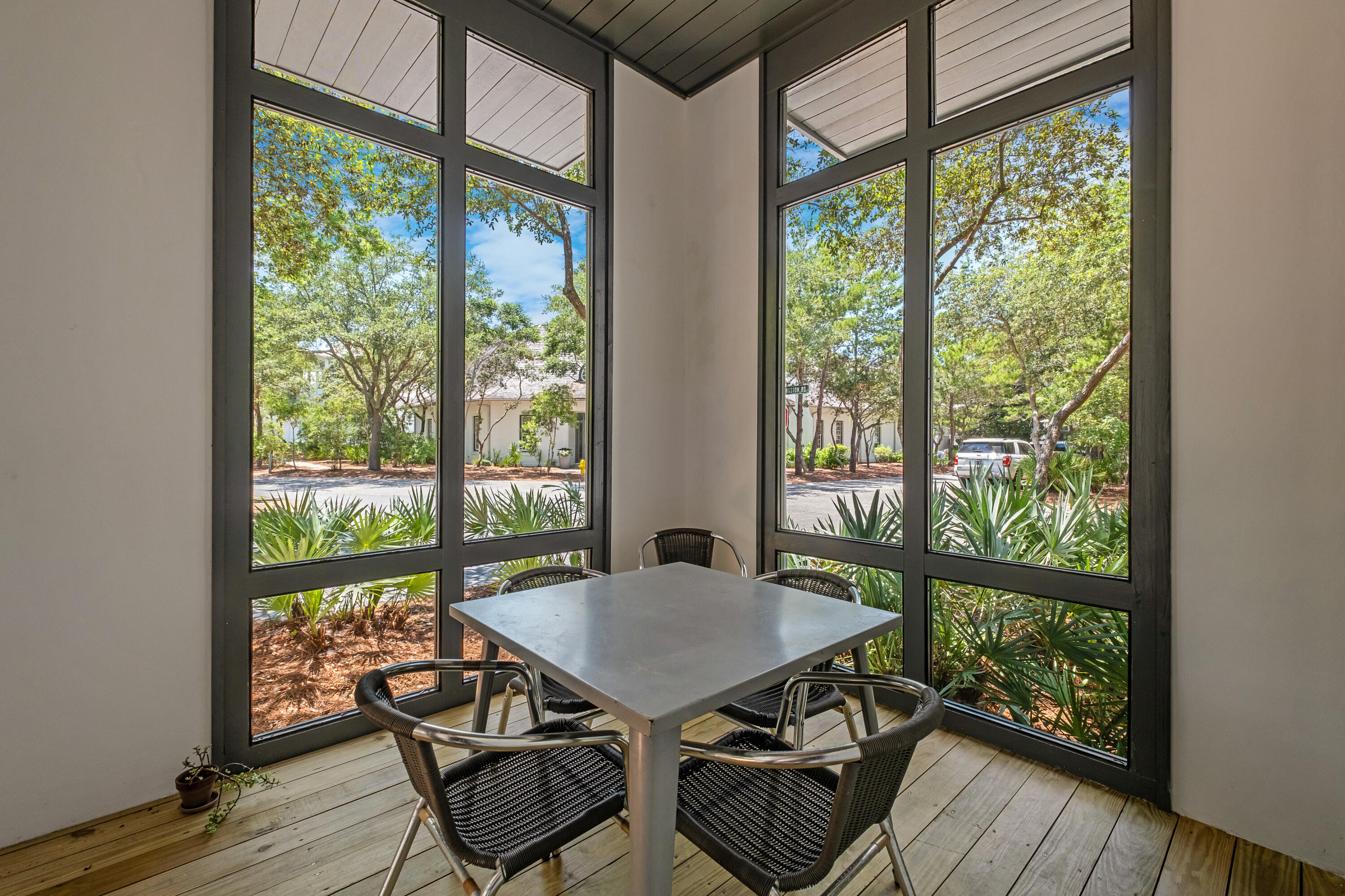 118 Bridgetown Avenue