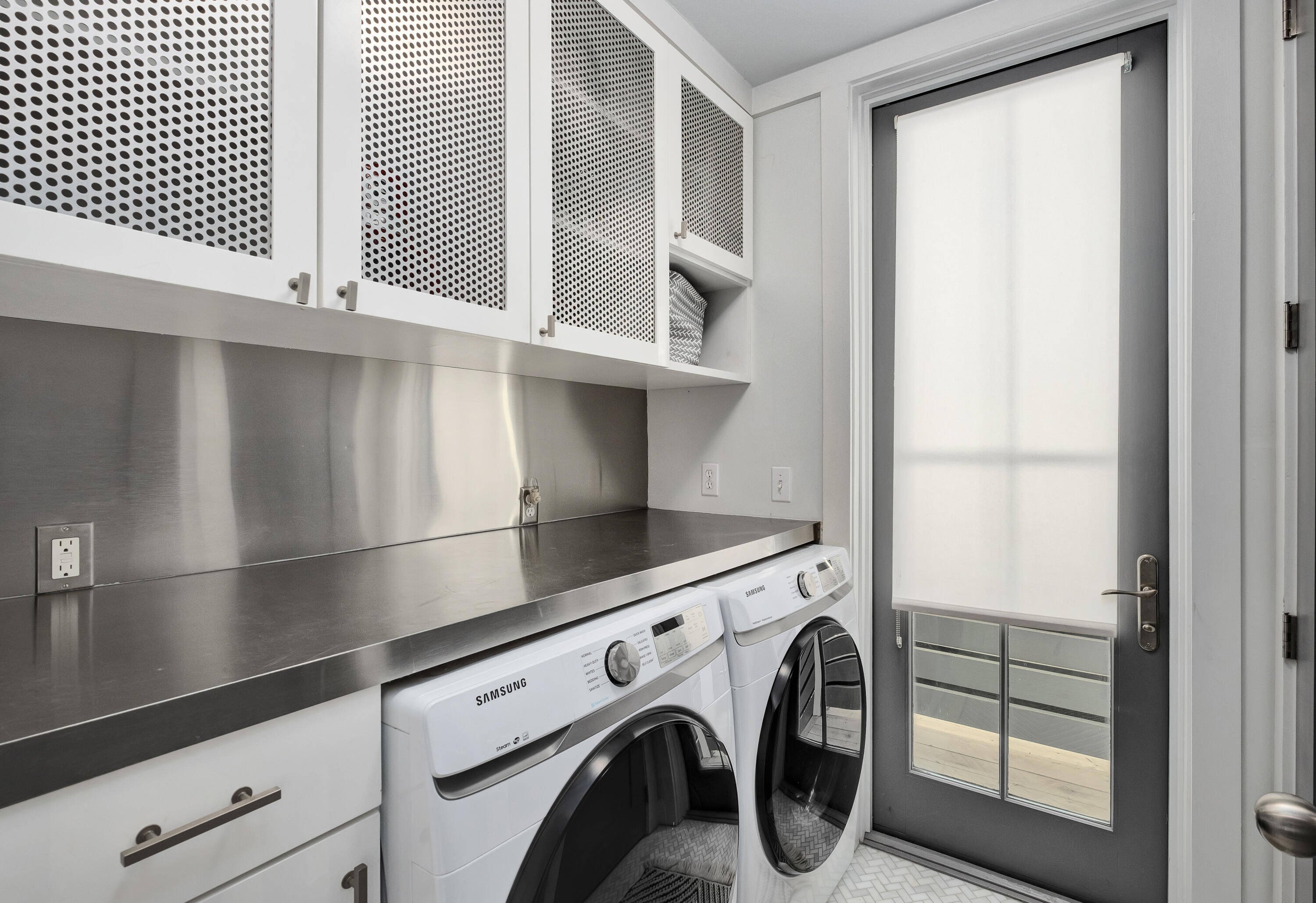 118 Bridgetown Avenue