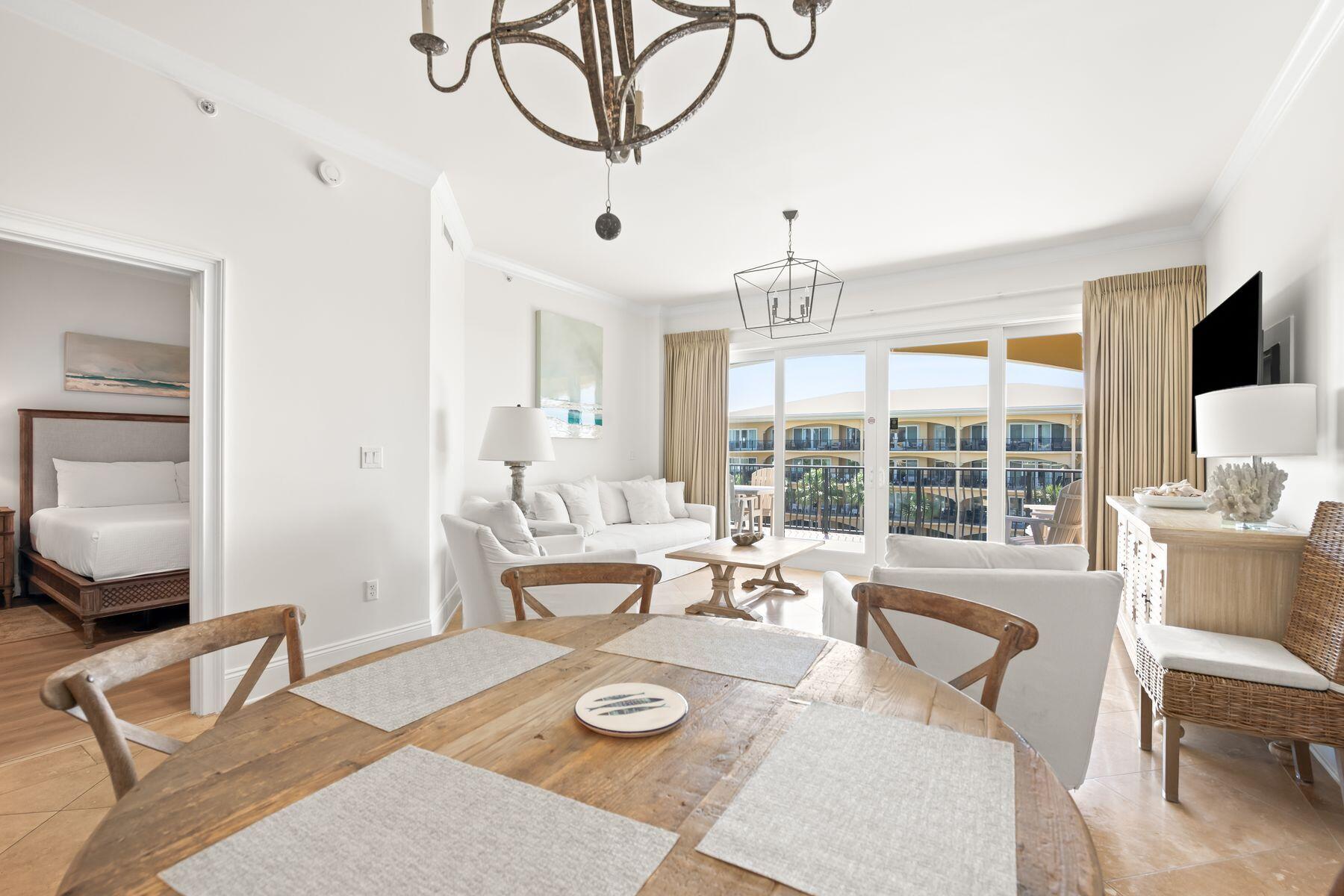 2421 W County Hwy 30A, D304