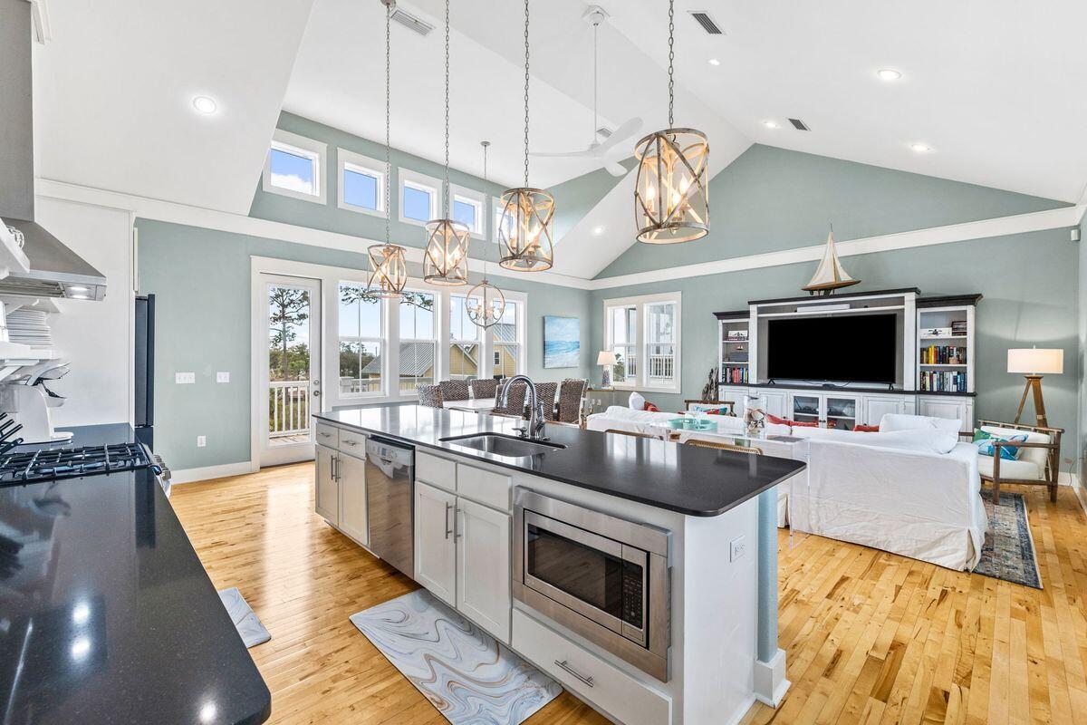 102 Goldfish Court, Port St. Joe