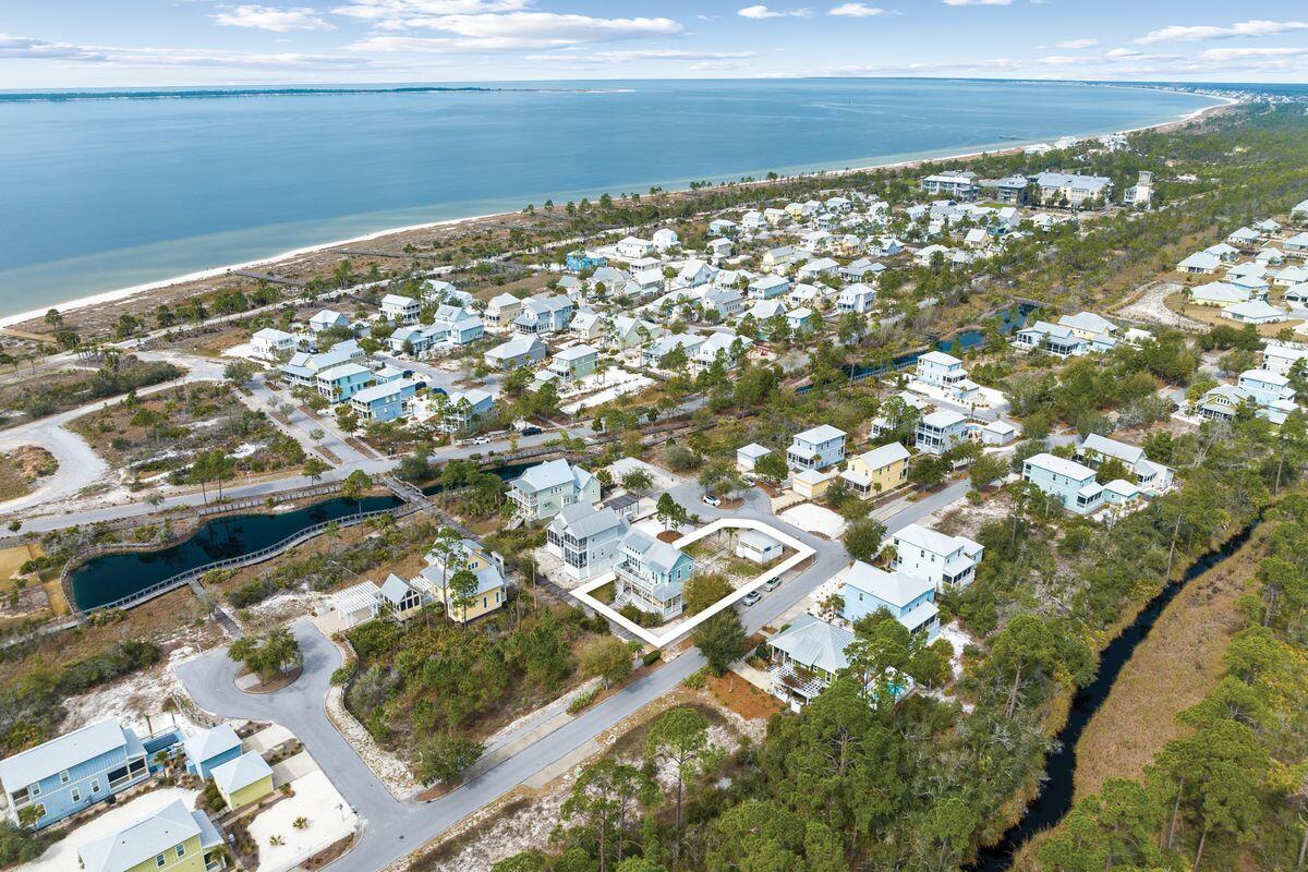 102 Goldfish Court, Port St. Joe