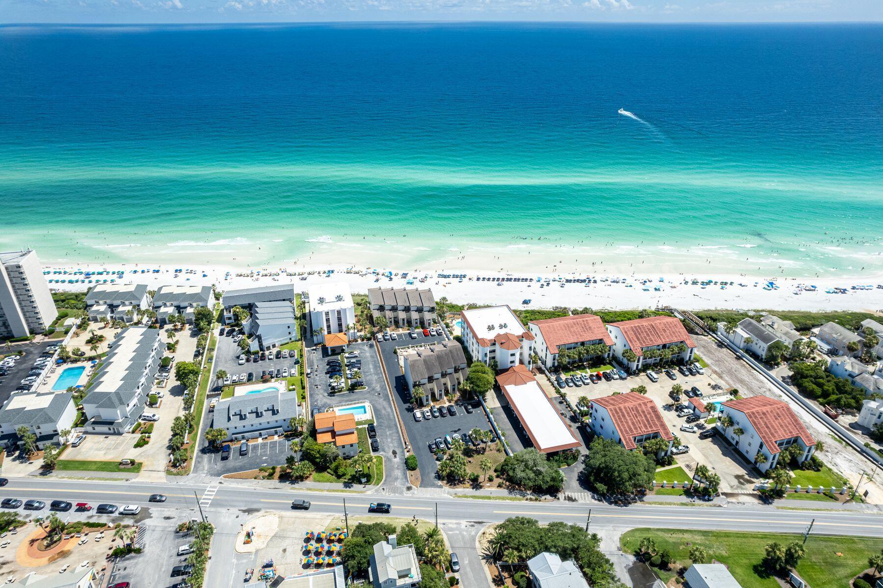3692 E County Highway 30A, Unit 4