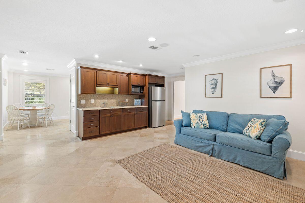 141 Crescent Road