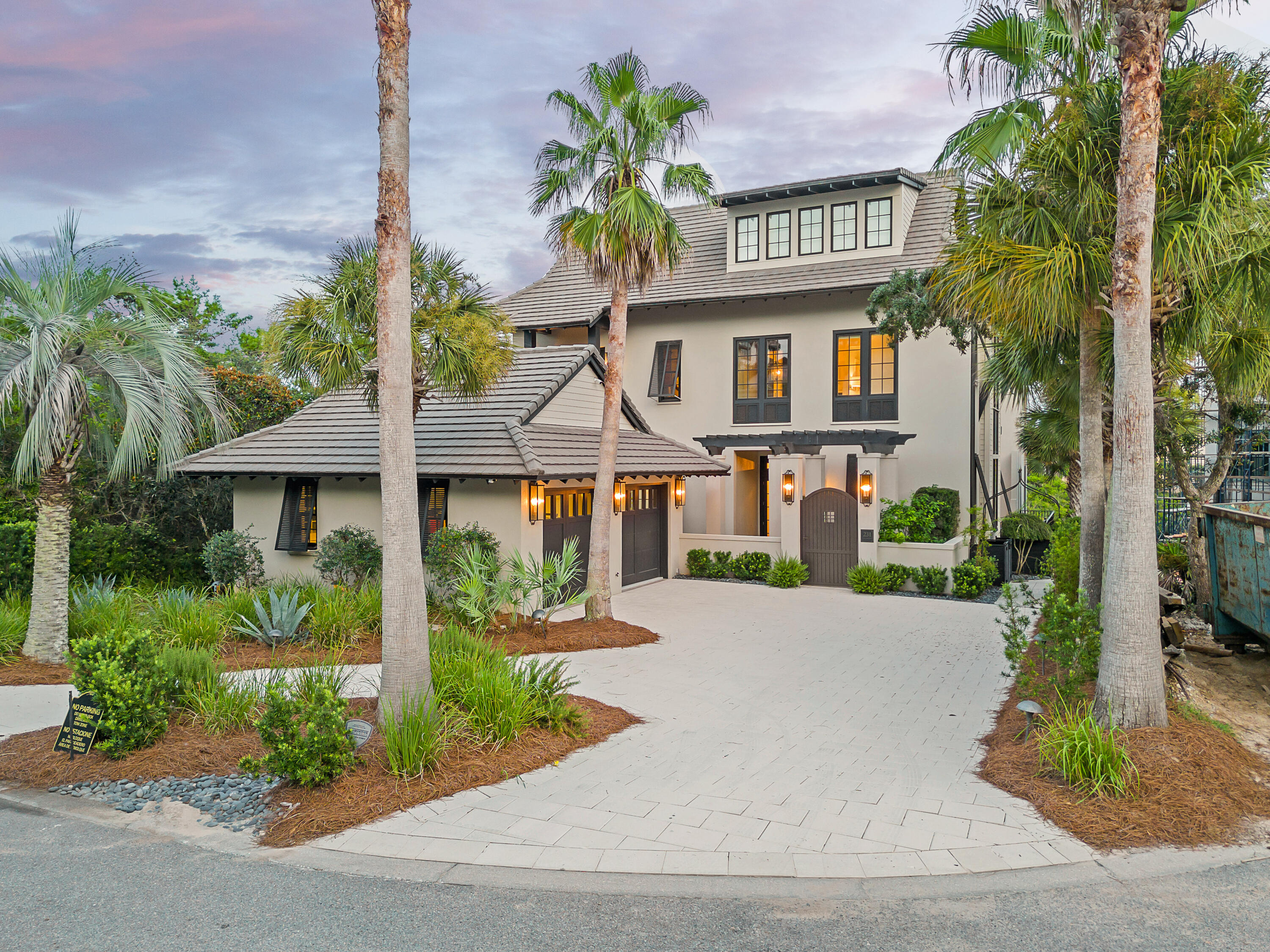 231 W Bermuda Drive