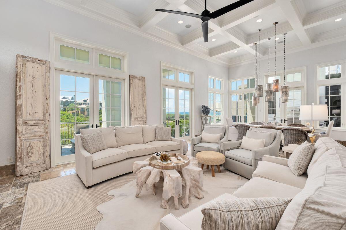 231 W Bermuda Drive