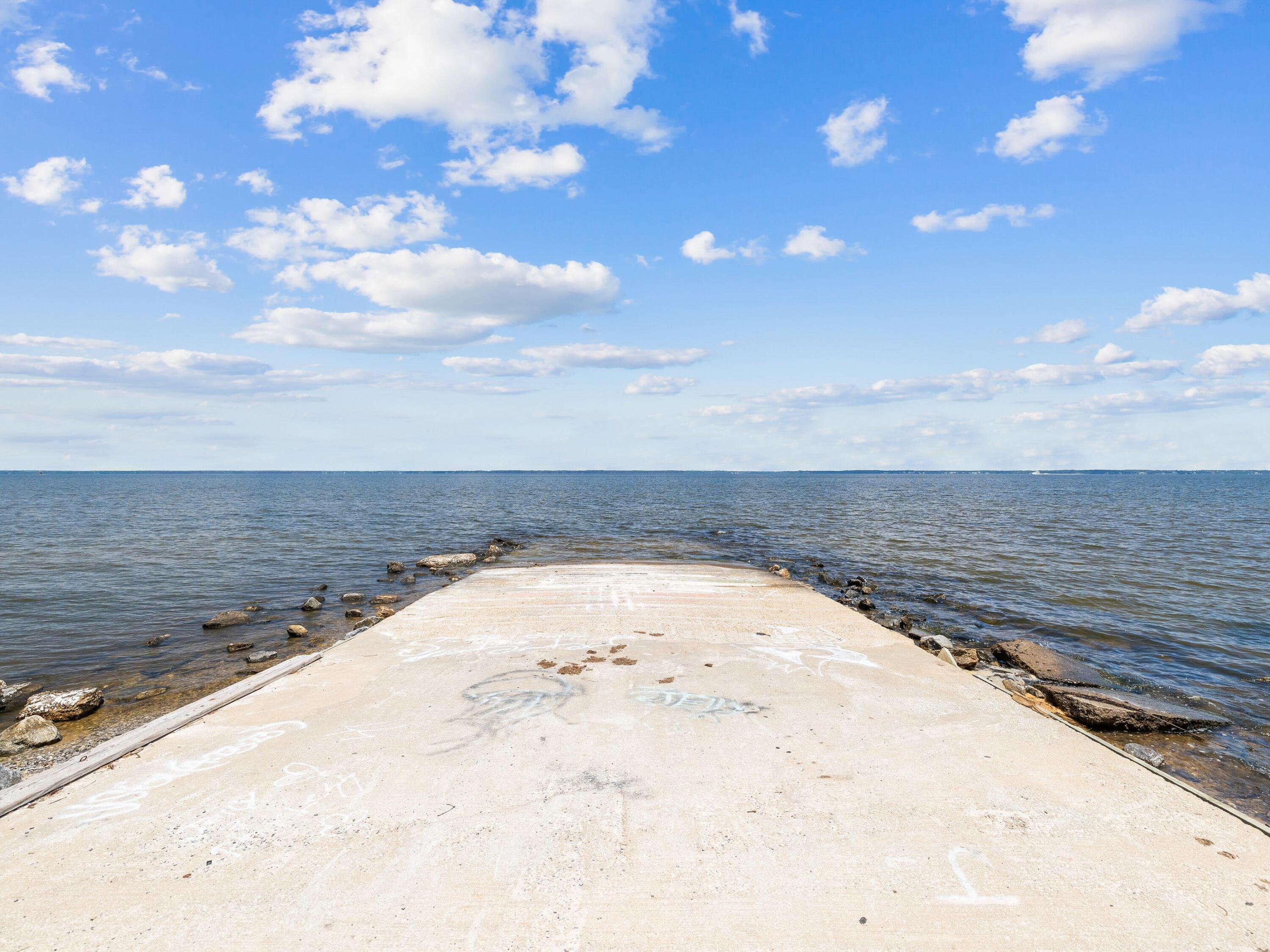 2330 N County Highway 393