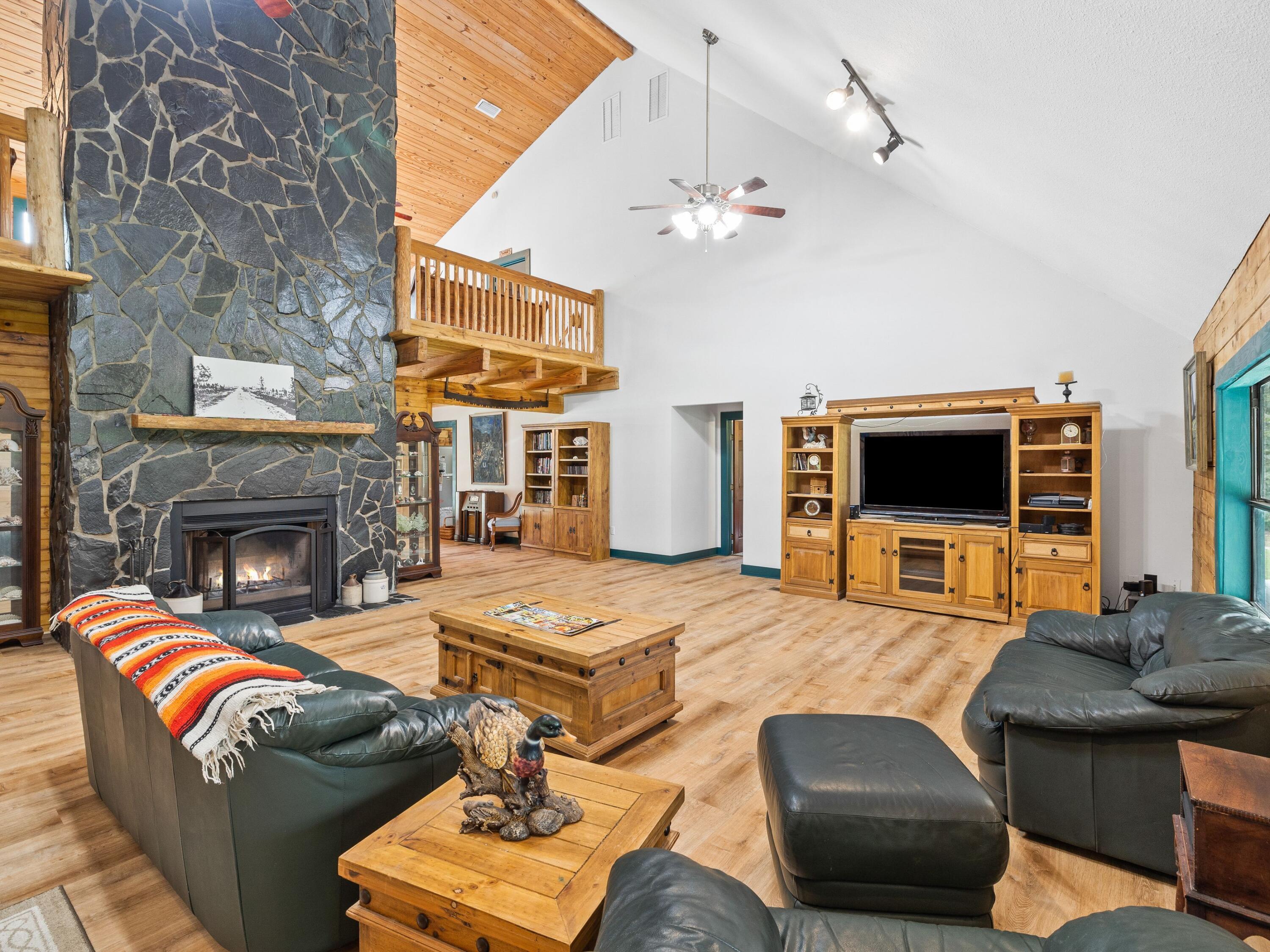 2330 N County Highway 393