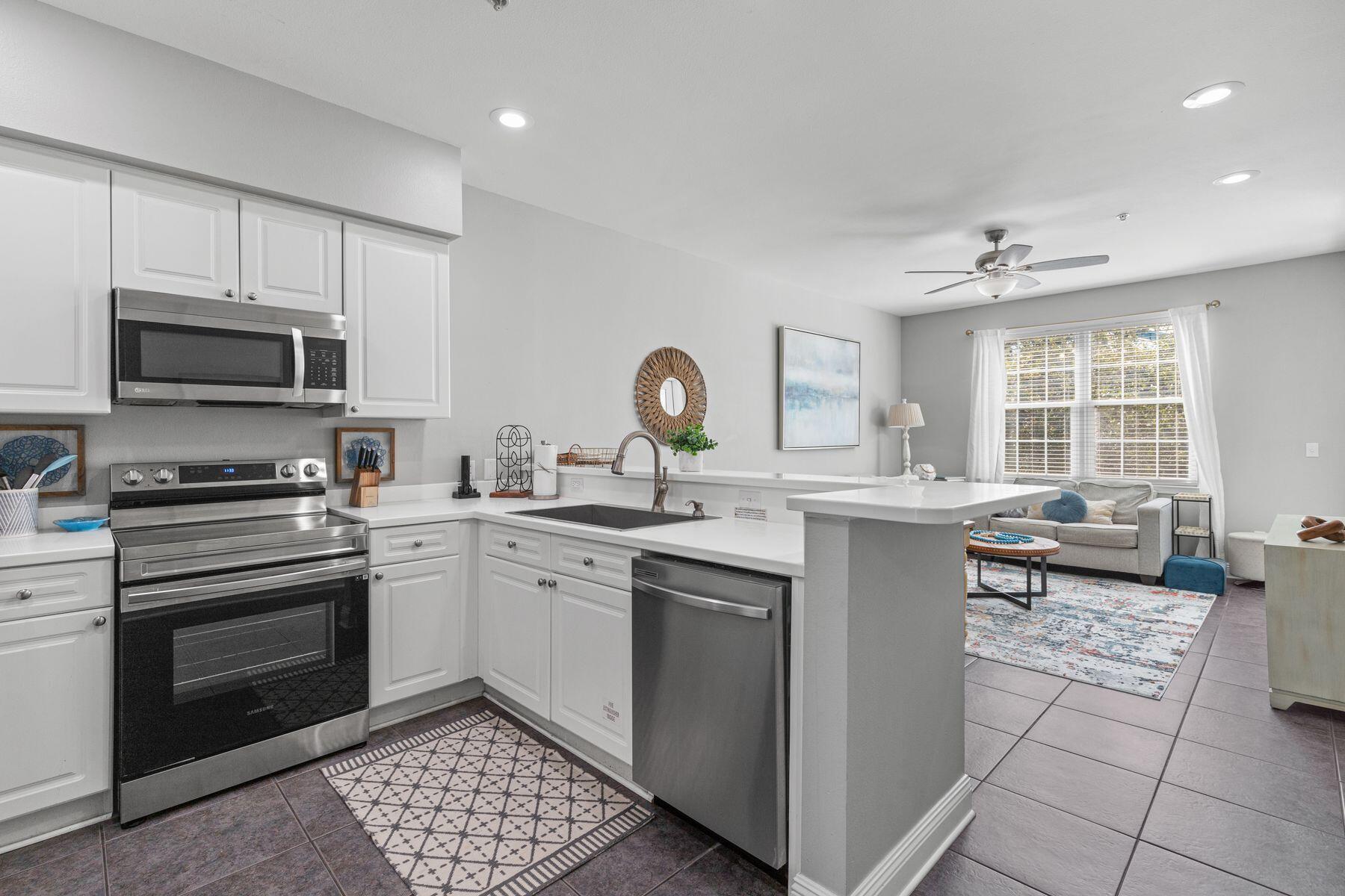 87 Village Boulevard 524