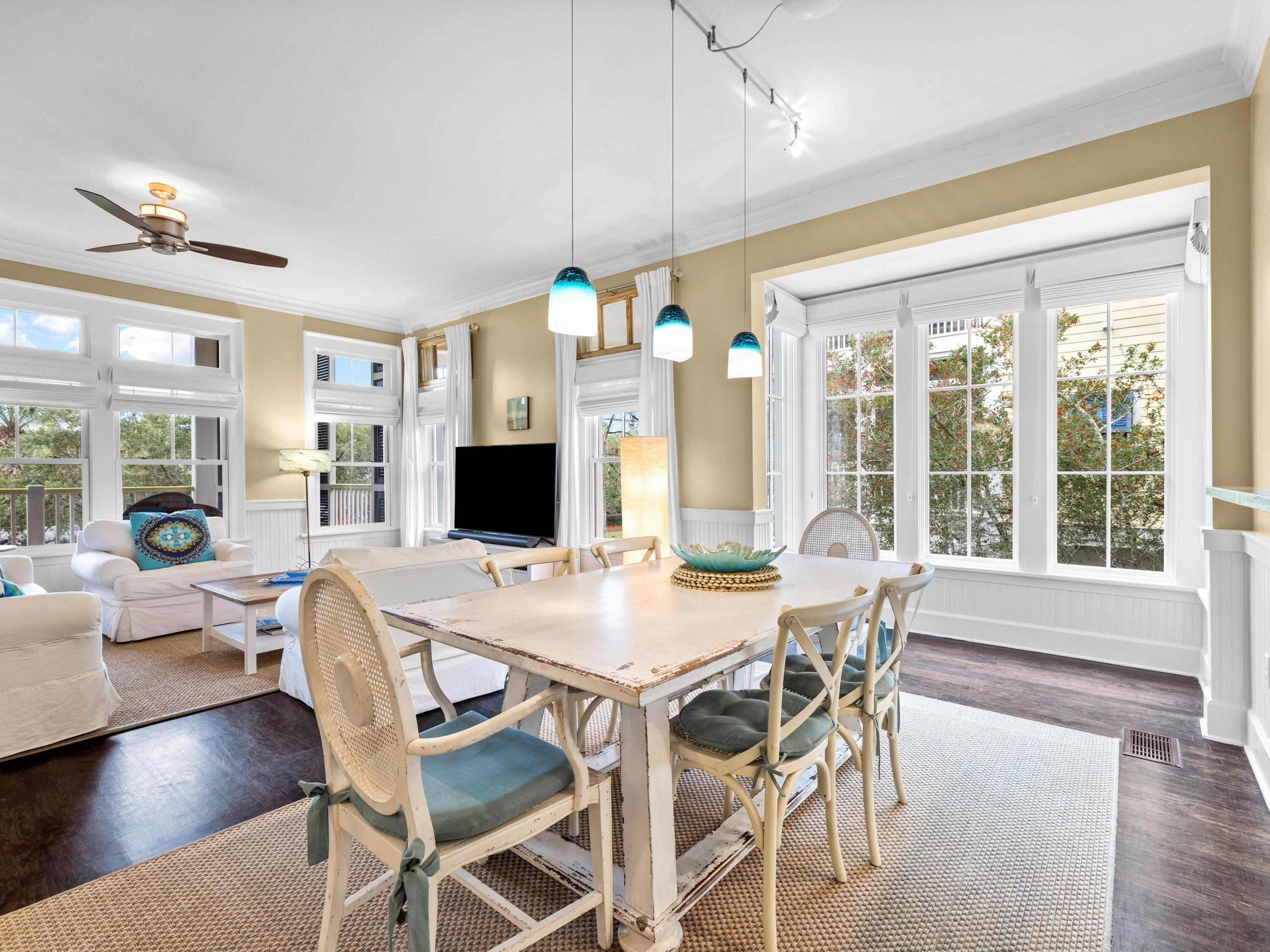 1785 E County Hwy 30A 101