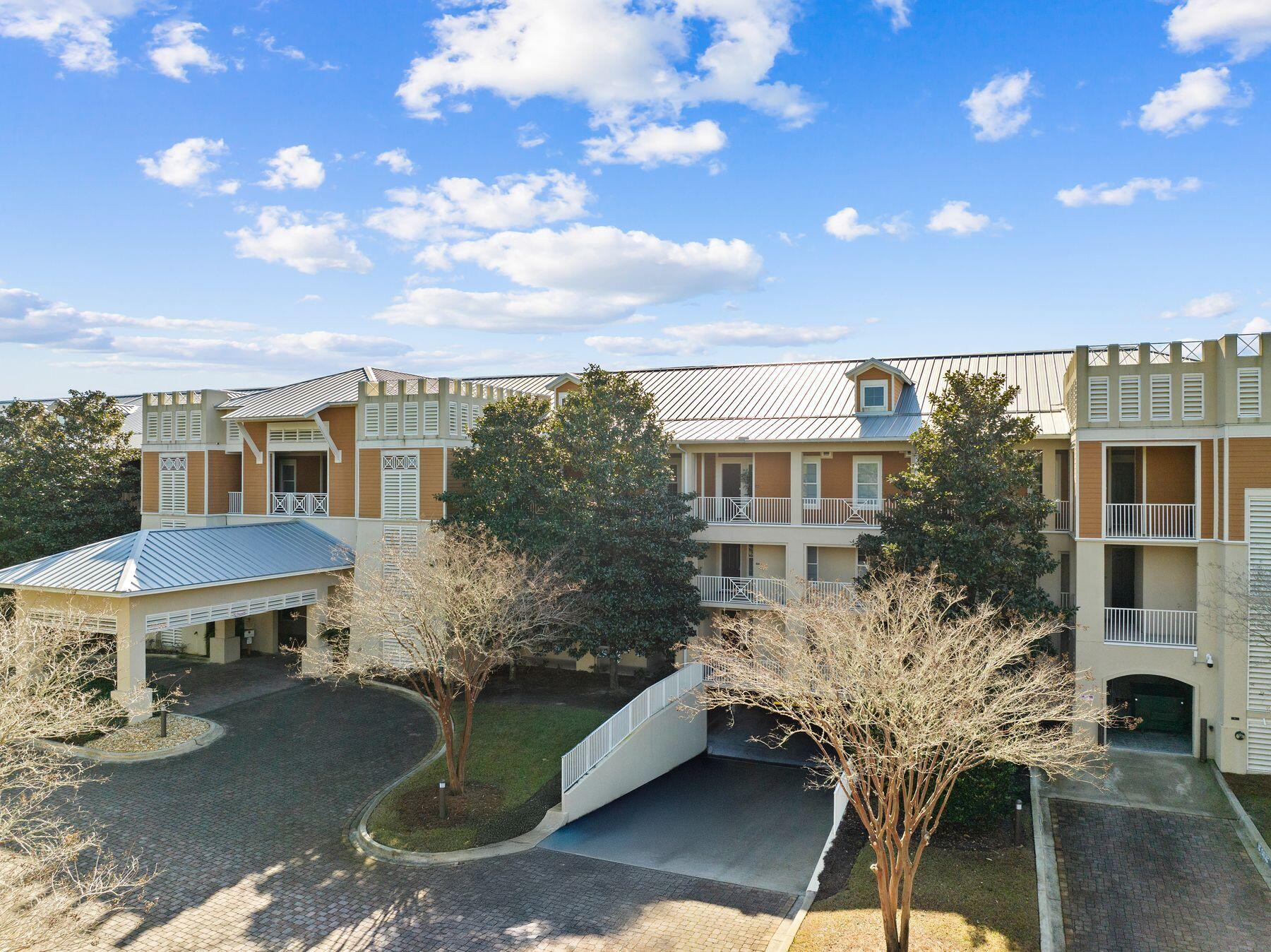 1653 W County Highway 30A 3119