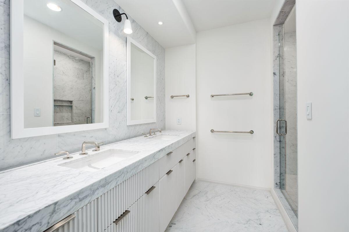 45 W Solaire Way 203