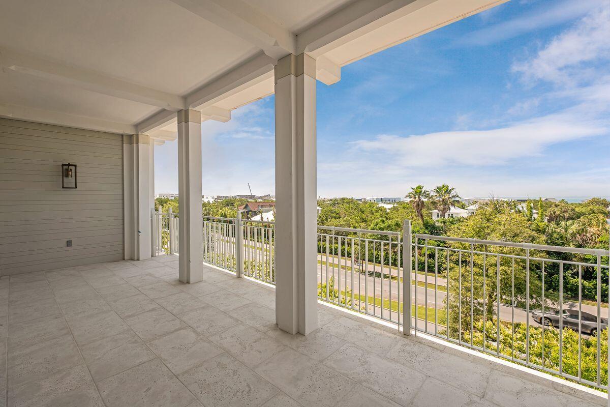 45 W Solaire Way 203