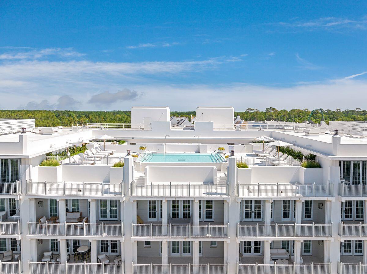 45 W Solaire Way 203