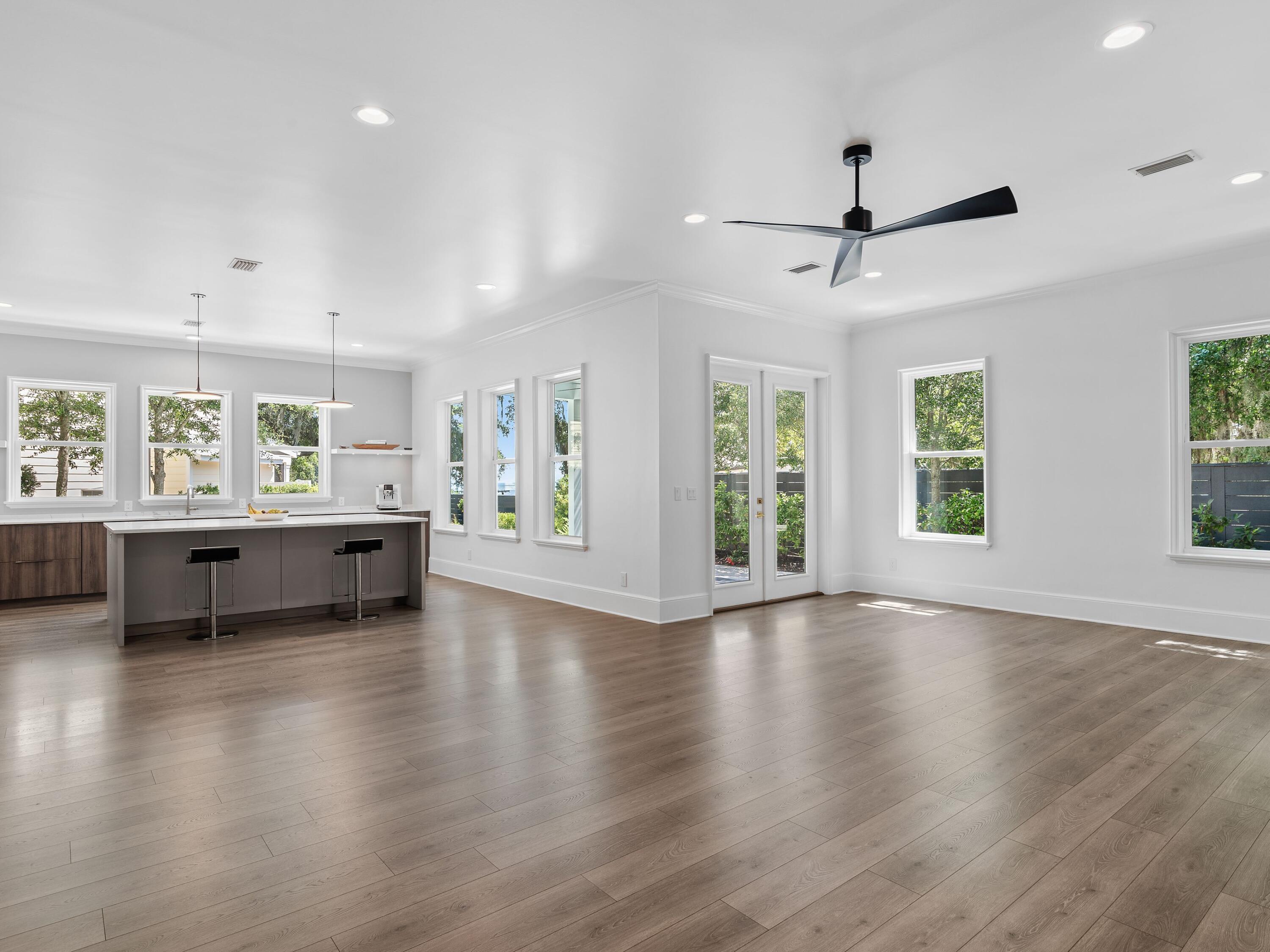 156 Beacon Point Drive