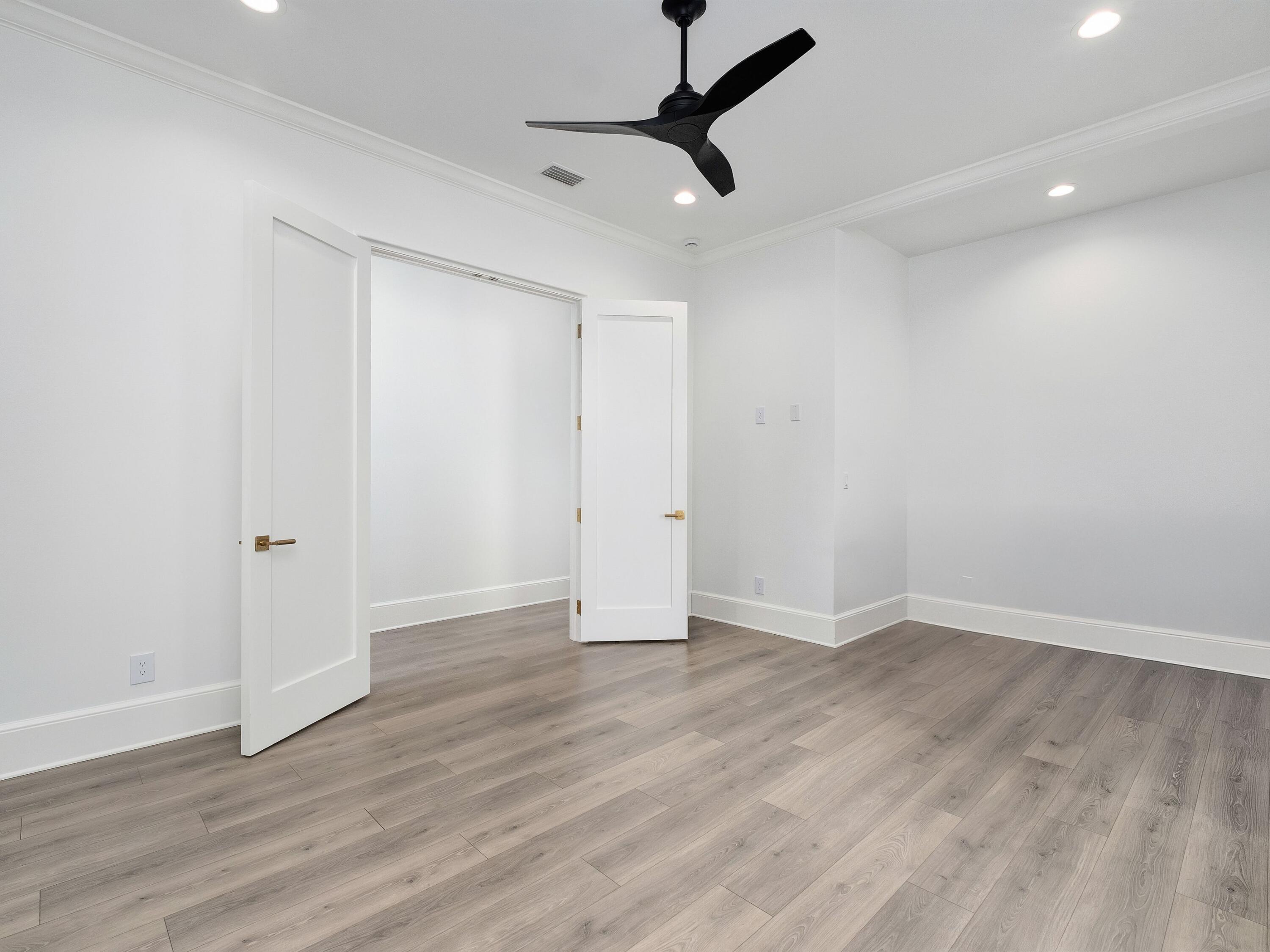 156 Beacon Point Drive