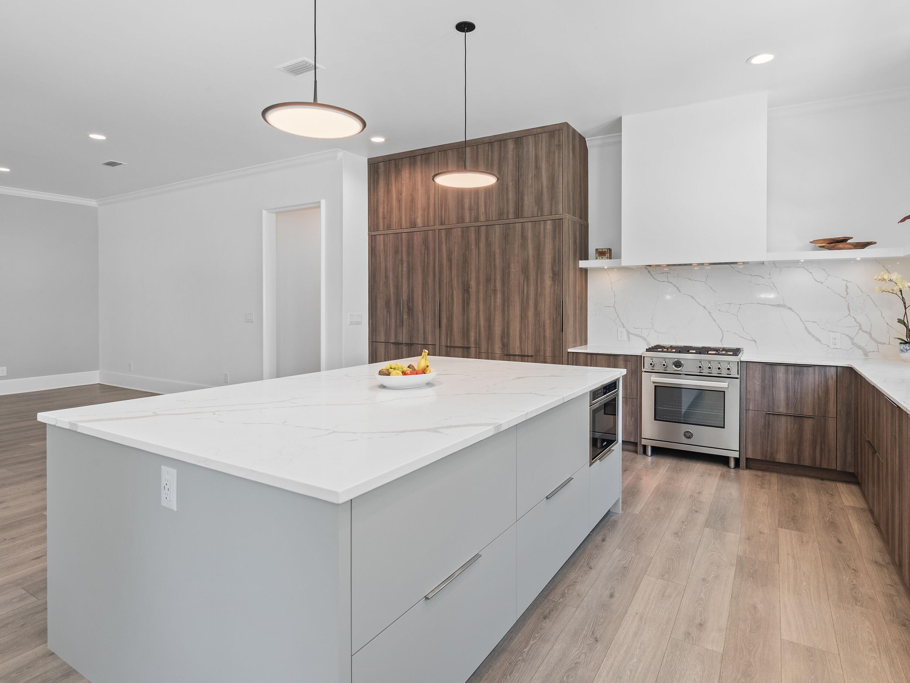 156 Beacon Point Drive