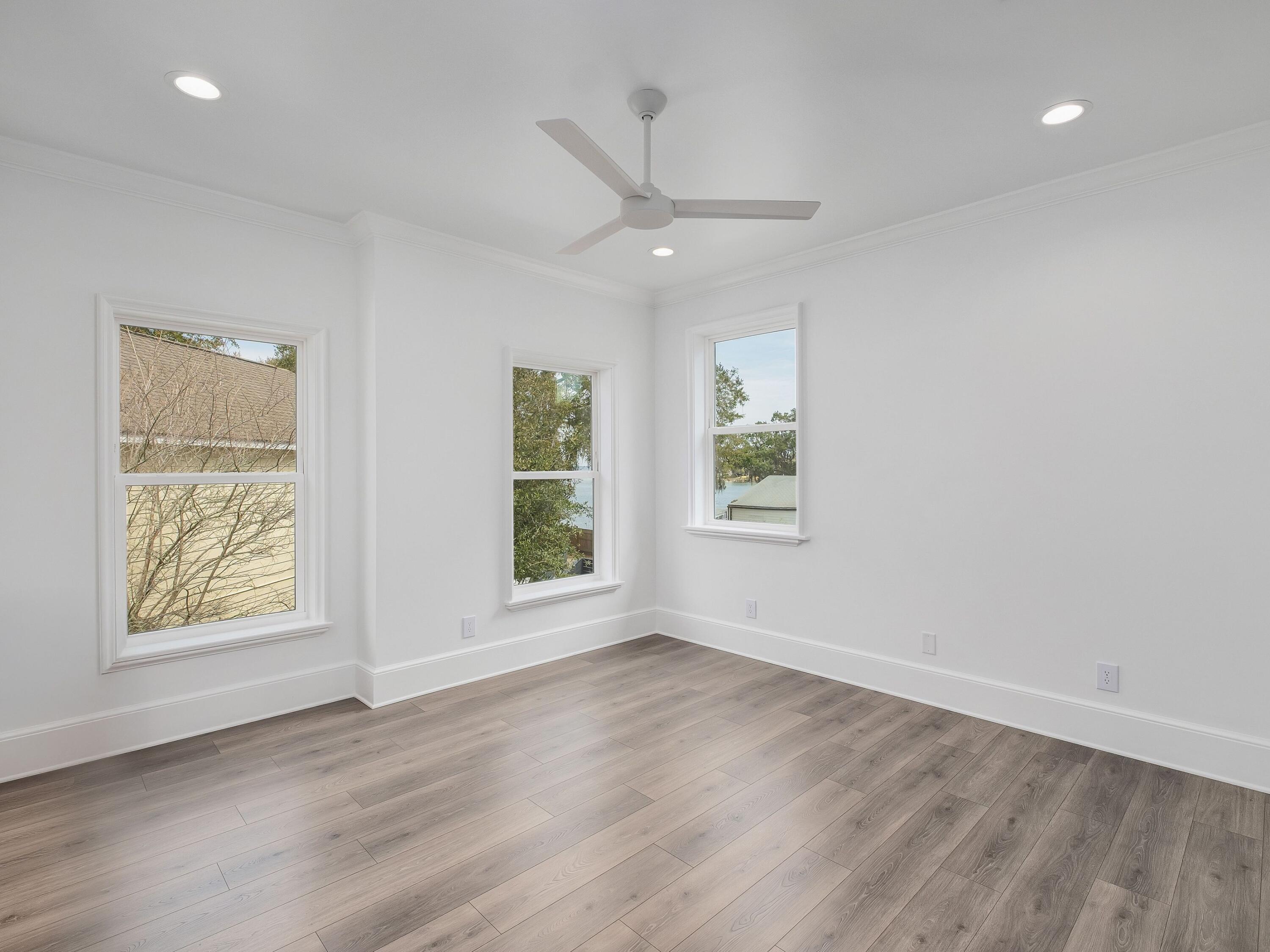 156 Beacon Point Drive