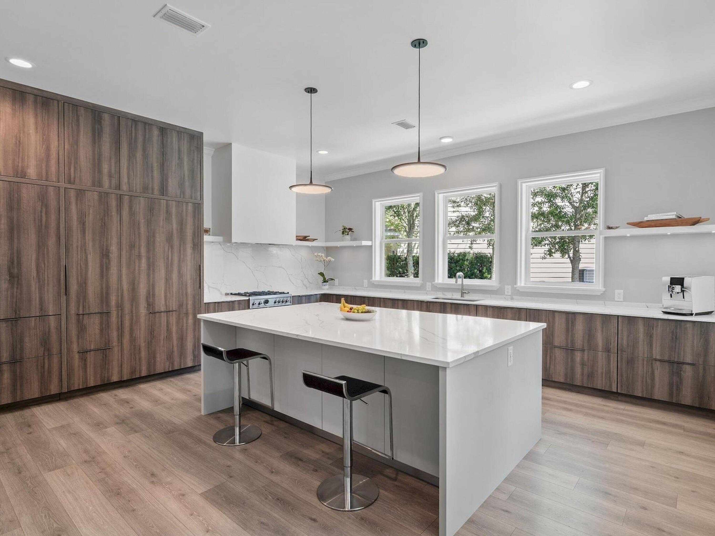 156 Beacon Point Drive