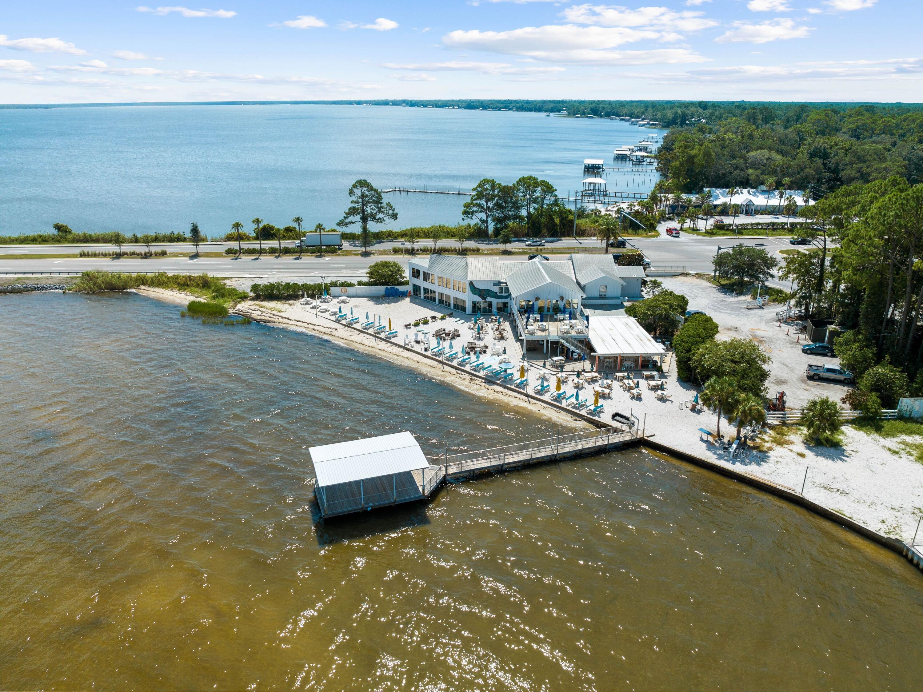 16 Lighthouse Pointe Blvd Boulevard