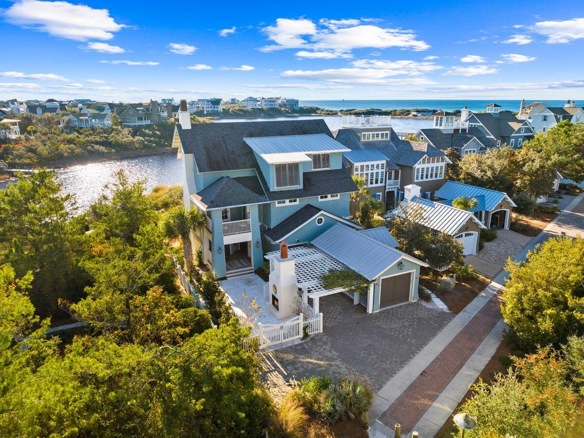 24 N Lake Bridge Lane