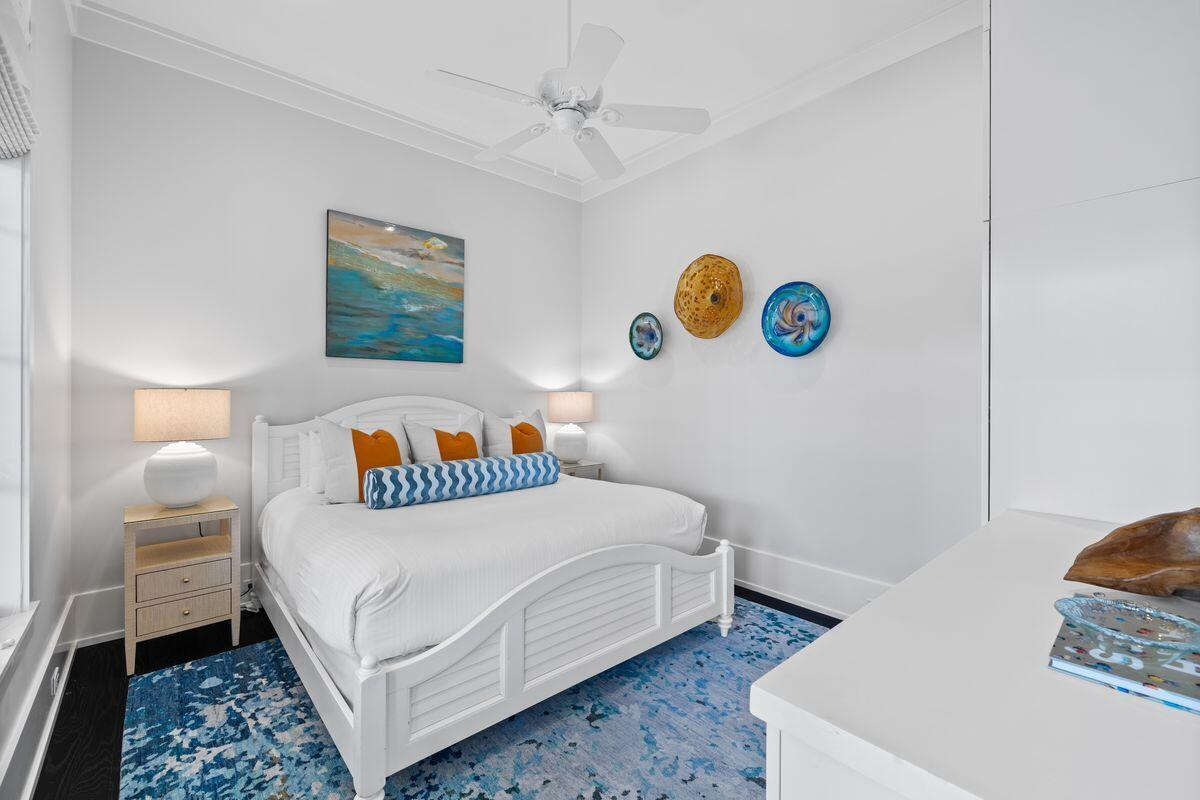 24 N Lake Bridge Lane