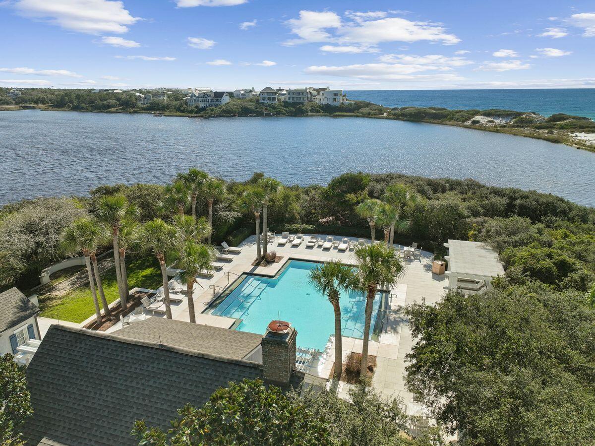 24 N Lake Bridge Lane