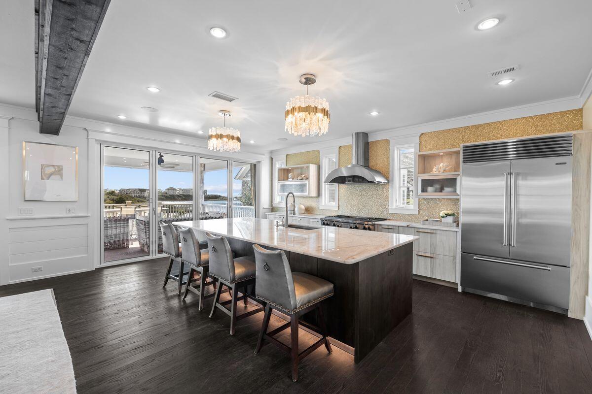 24 N Lake Bridge Lane