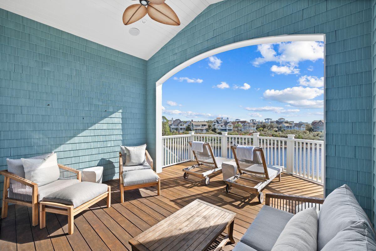 24 N Lake Bridge Lane