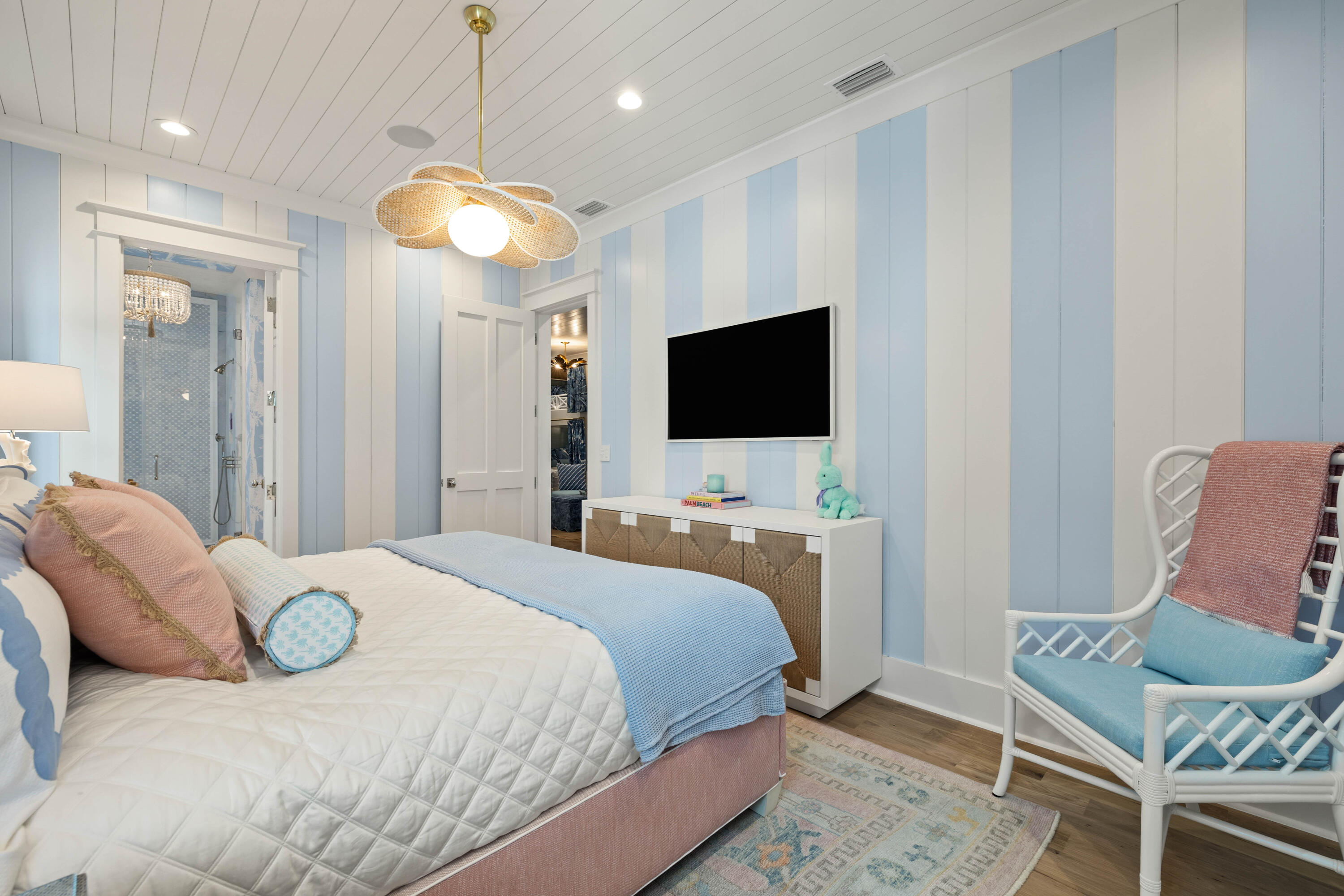 1938 E County Hwy 30A