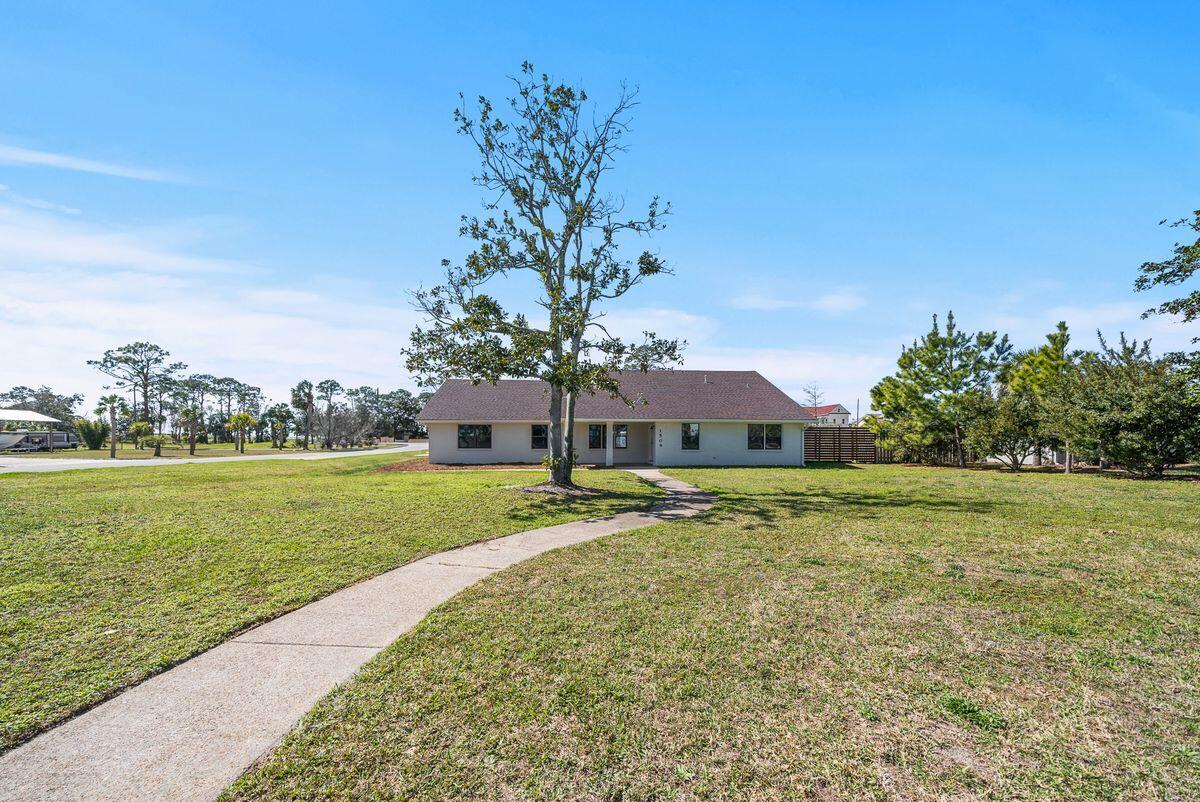 1506 Monument Avenue, Port St. Joe