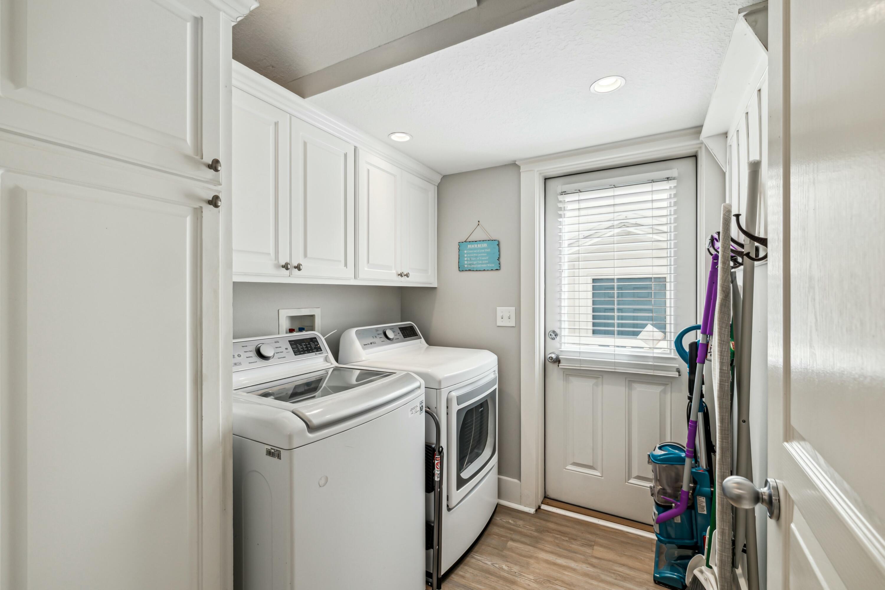 74 Blue Dolphin Loop