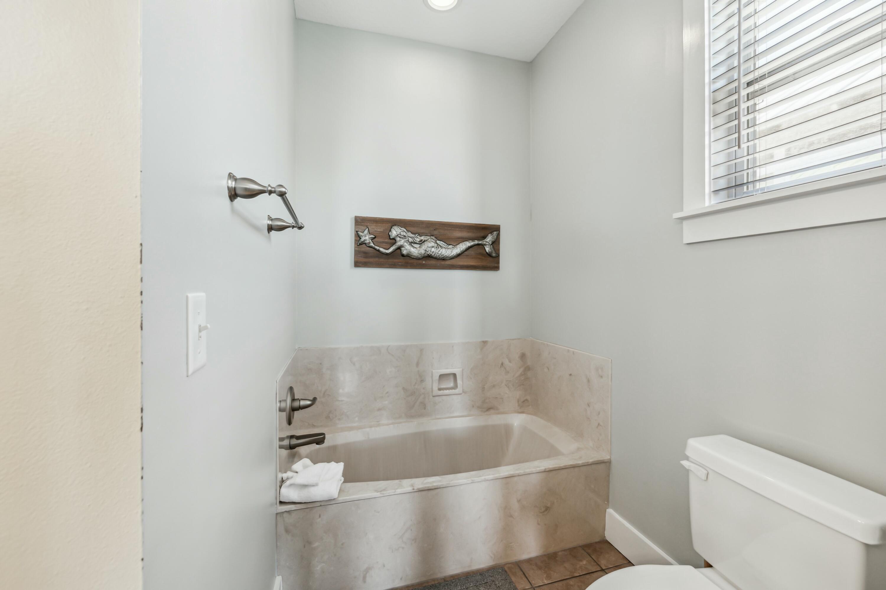 74 Blue Dolphin Loop