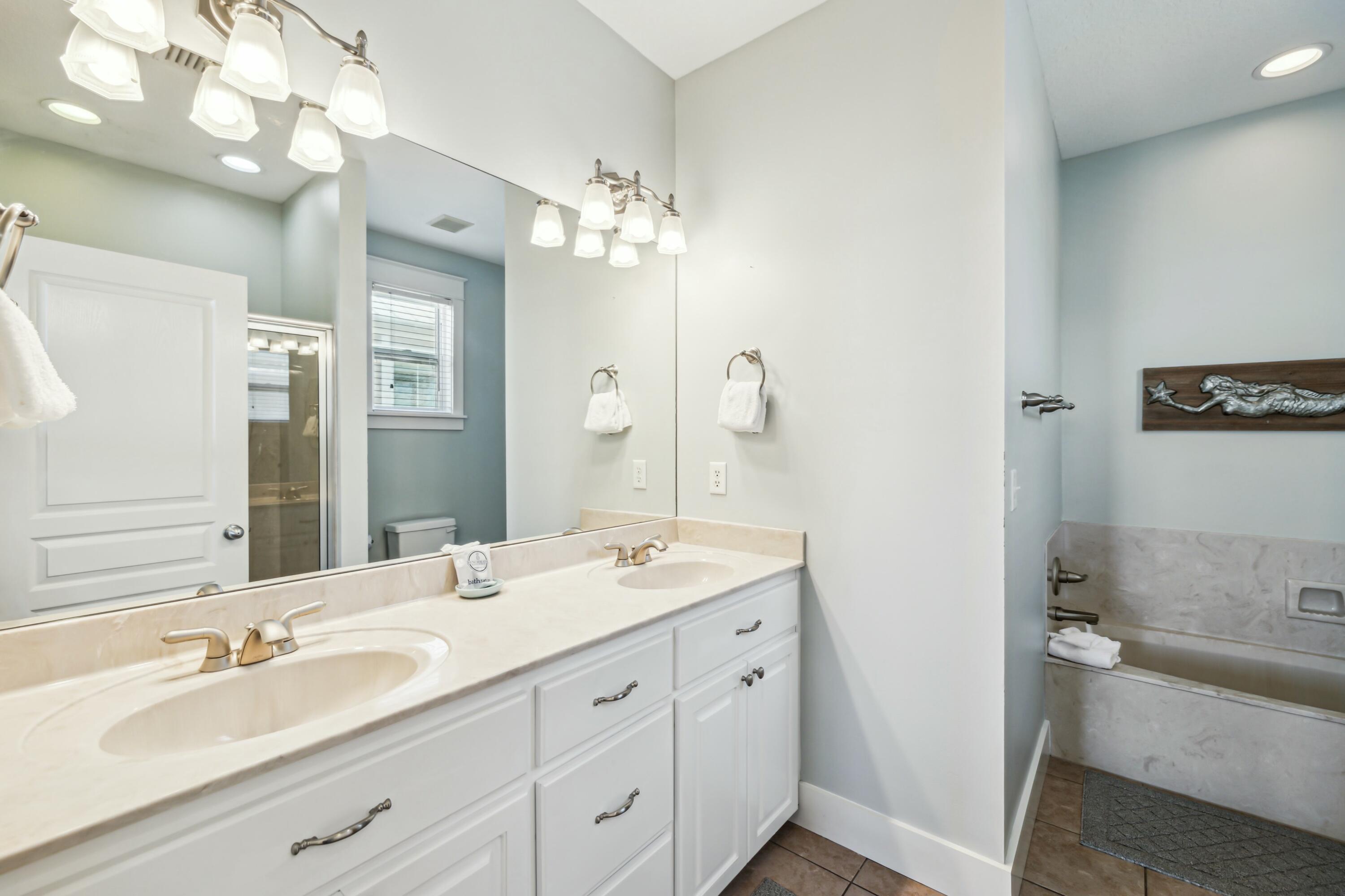 74 Blue Dolphin Loop