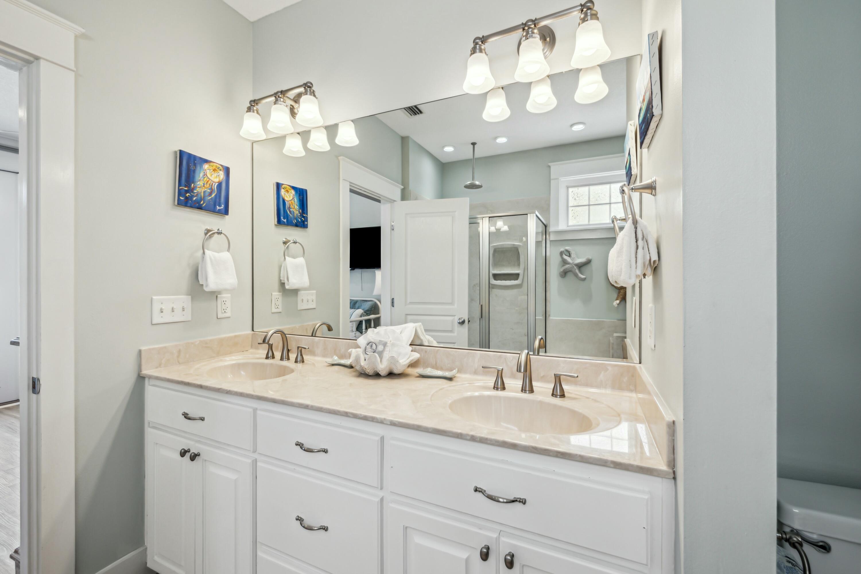 74 Blue Dolphin Loop